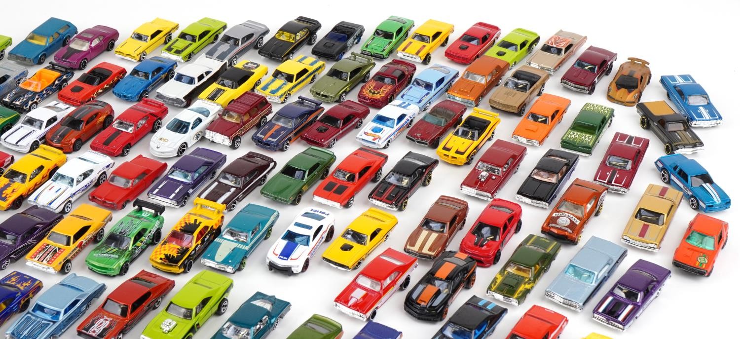 Large collection of diecast vehicles, predominantly Hot Wheels - Image 3 of 6