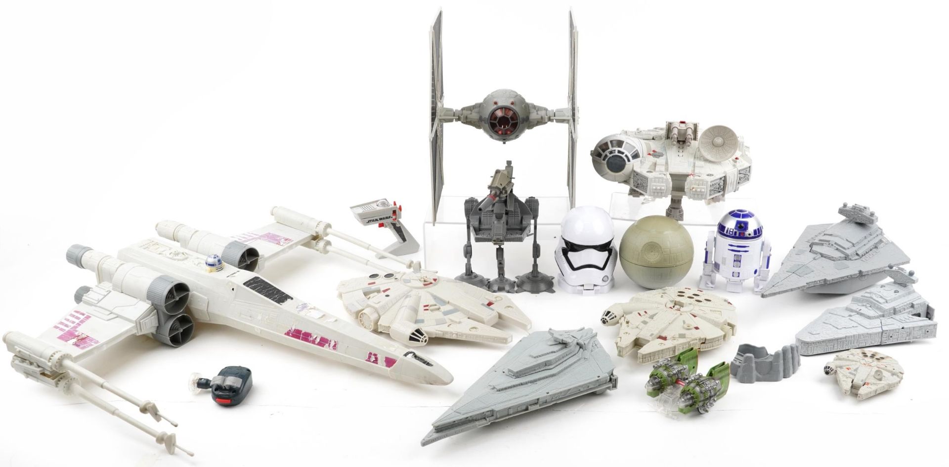 Star Wars collectables including X-Wing Fighter, Millennium Falcon and R2D2