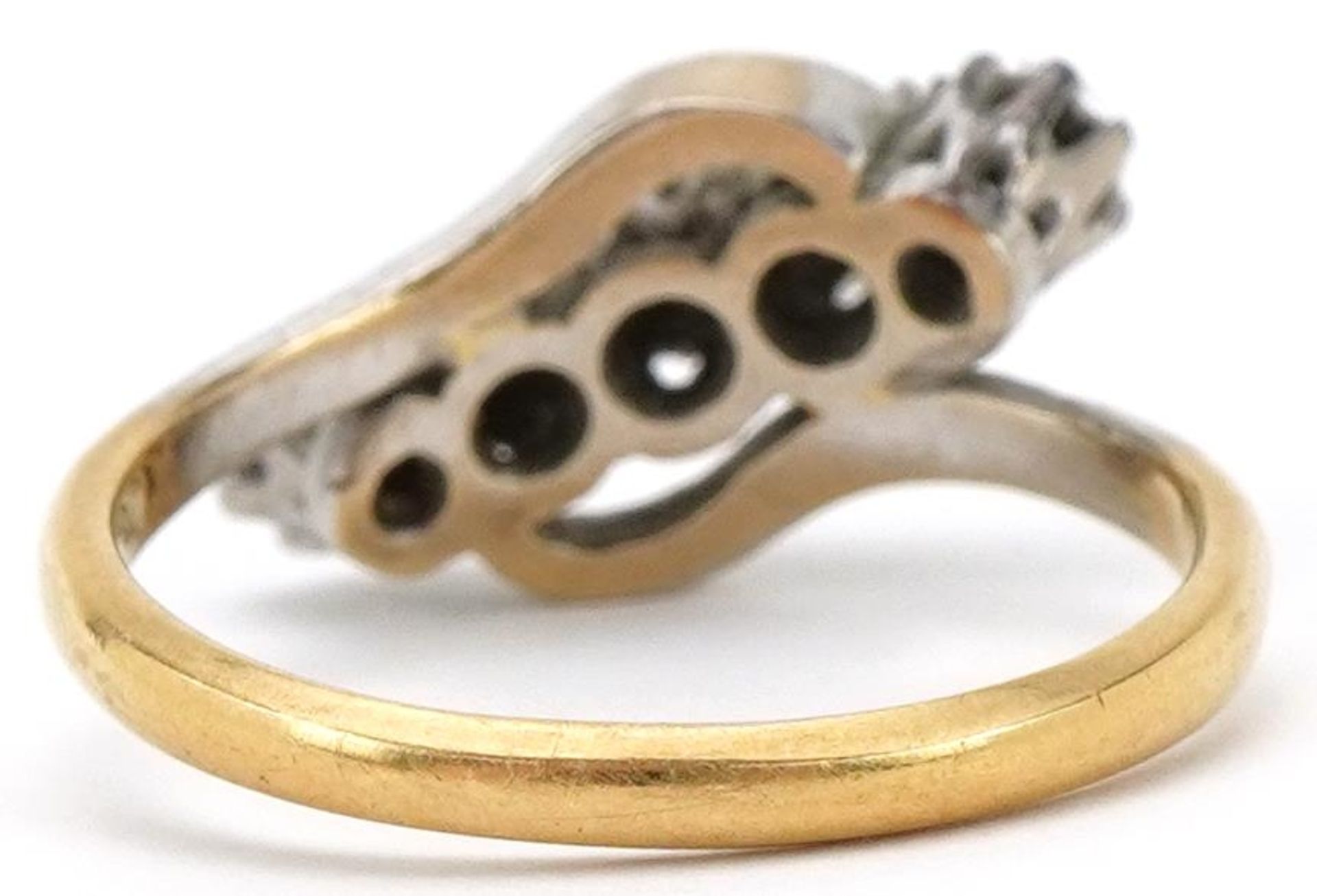 18ct gold diamond five stone crossover ring, size O, 4.5g - Bild 2 aus 5