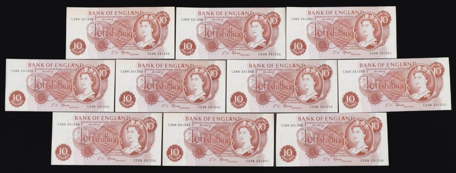 Ten Elizabeth II Bank of England ten shilling bank notes with consecutive serial numbers, Chief