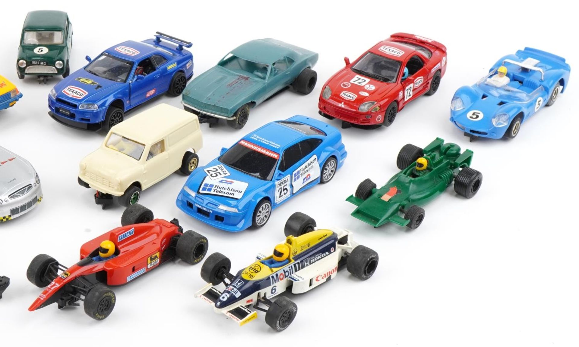 Collection of vintage and later slot cars including Scalextric, Hornby and Carrera Evolution - Bild 3 aus 3