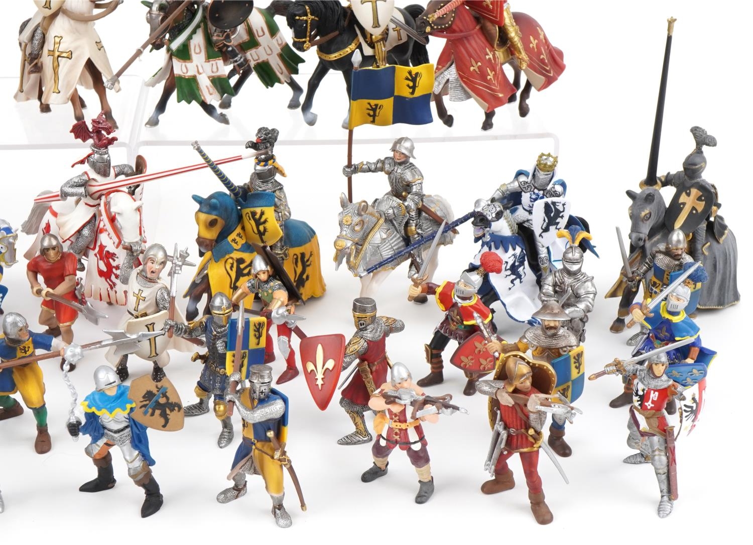 Collection of Schleich German model jousting knights on horseback, each approximately 20cm in length - Image 4 of 4