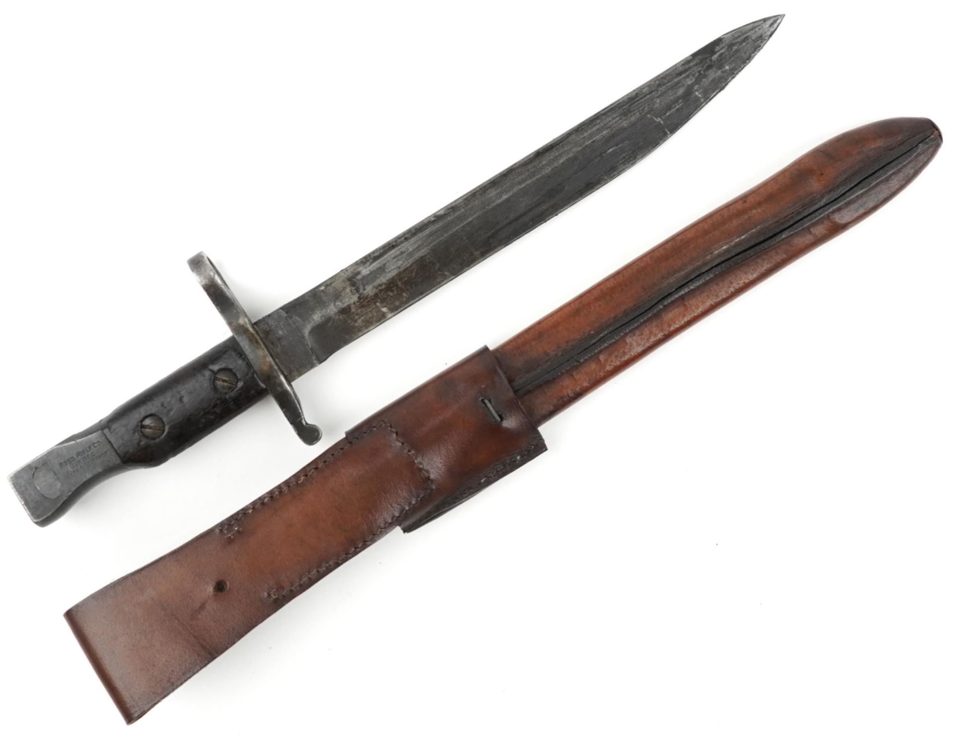 Military interest World War I Ross bayonet with leather scabbard, 39cm in length - Bild 2 aus 4