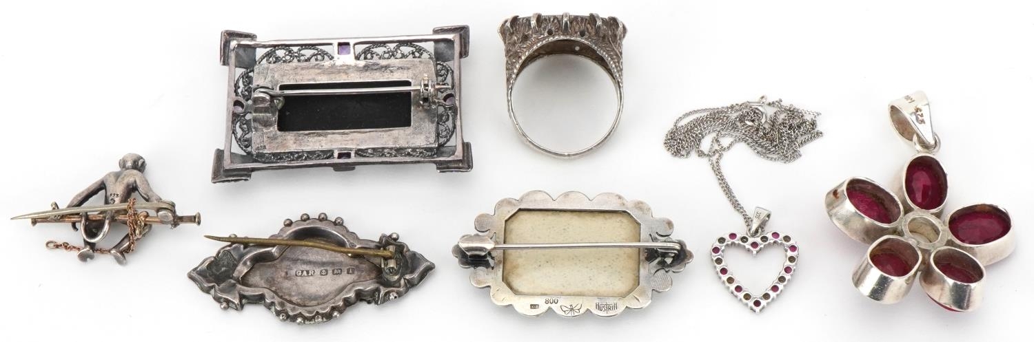 Victorian and later silver and white metal jewellery including an aesthetic 'Mother' brooch, - Image 4 of 5