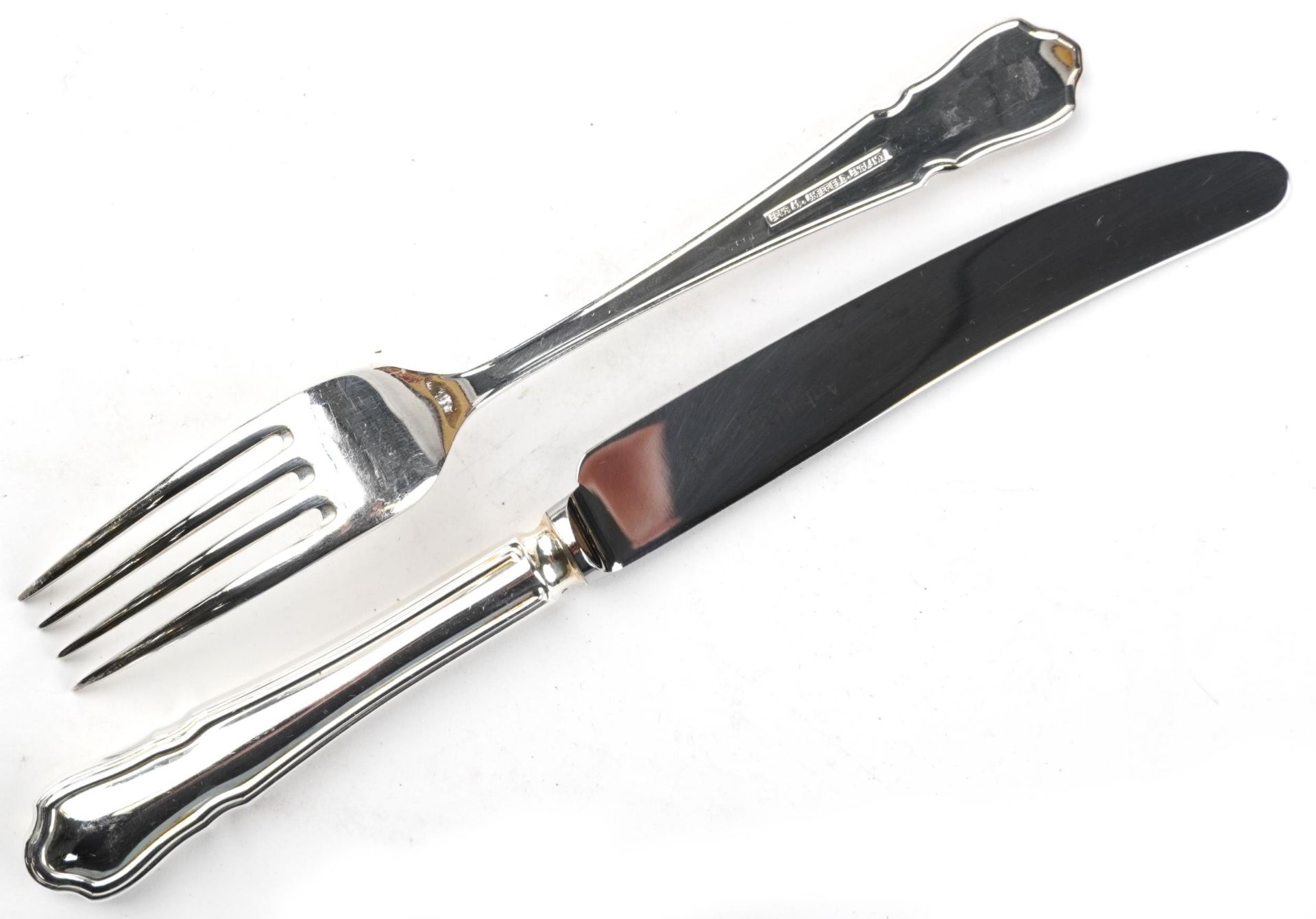 Arthur Price six plate canteen of Sheffield silver plated cutlery housed in a mahogany canteen, - Image 5 of 8