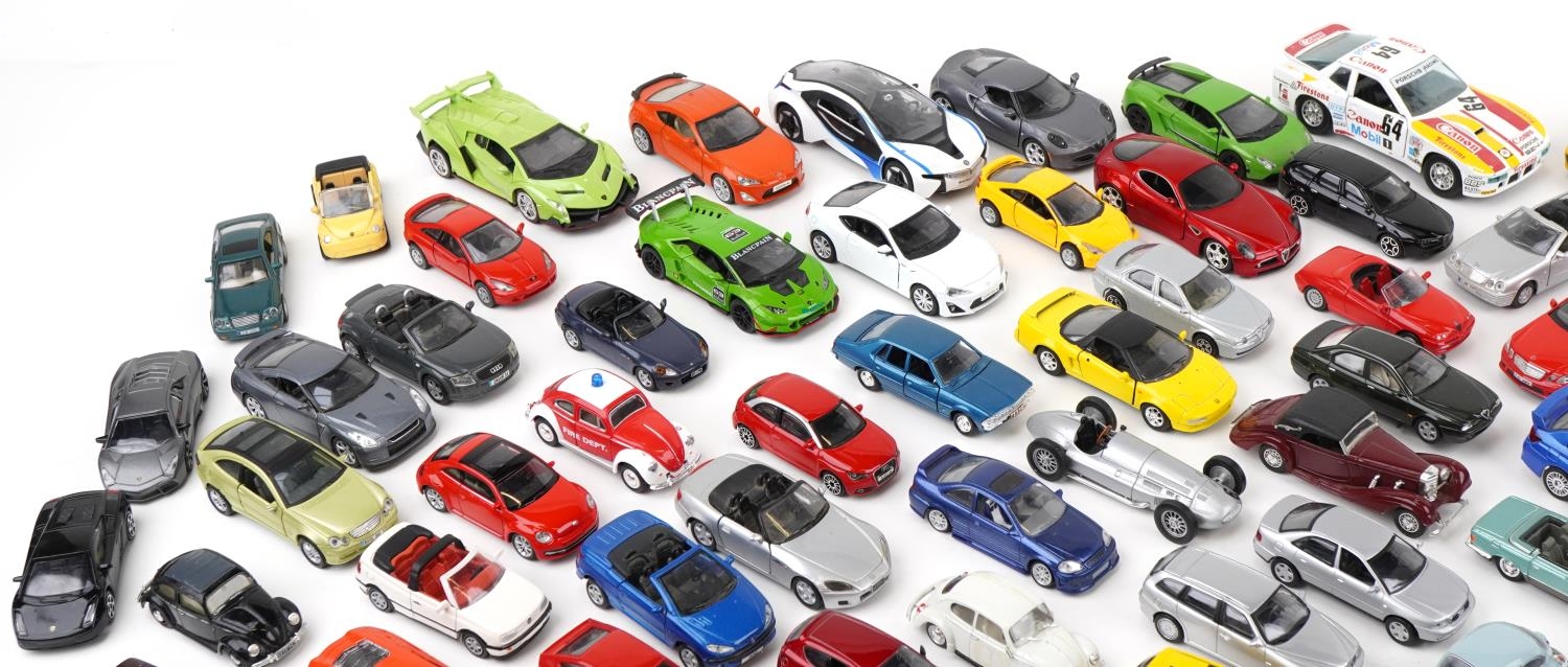 Large collection of vintage and later collector's vehicles, predominantly diecast, including Burago, - Image 2 of 5