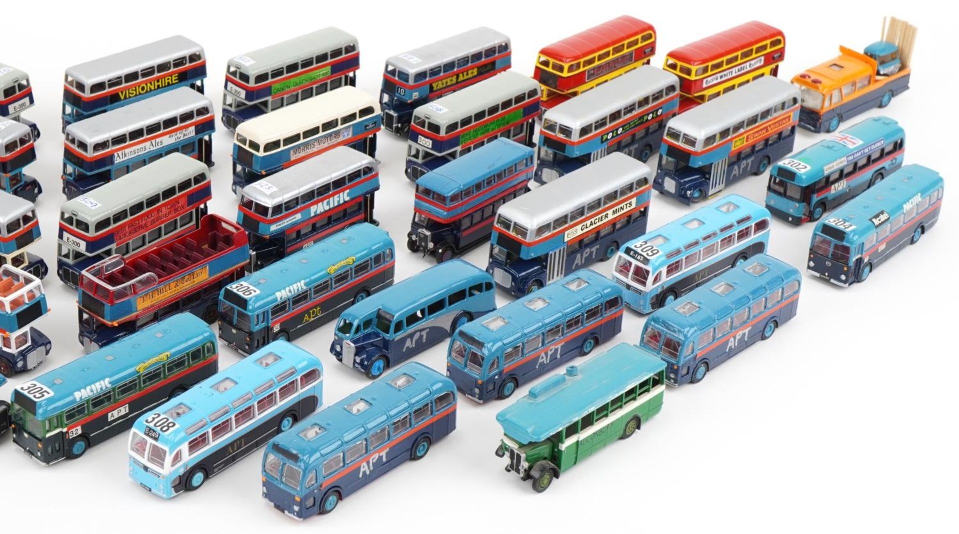 Large collection of diecast model buses, predominantly Corgi and Exclusive First Editions - Bild 3 aus 3