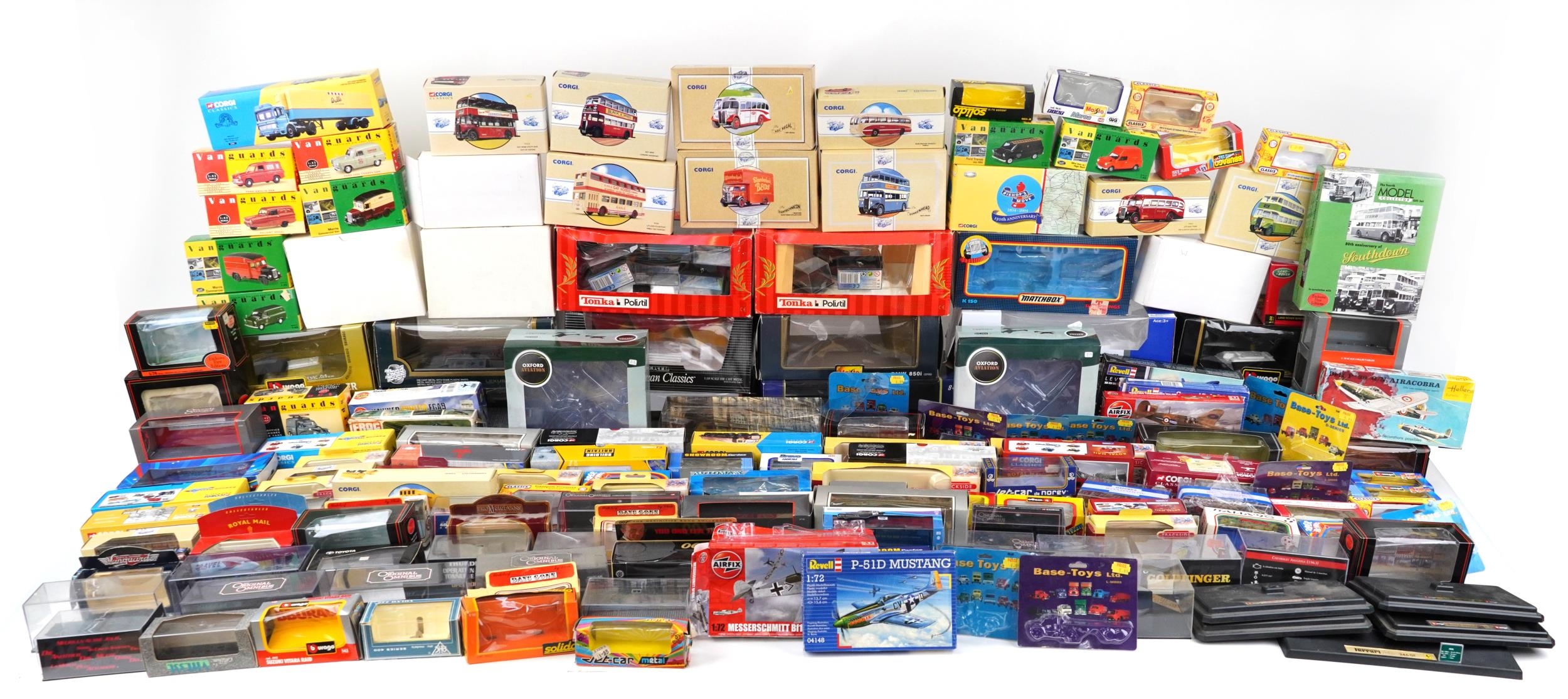 Extensive collection of model collector's vehicle boxes
