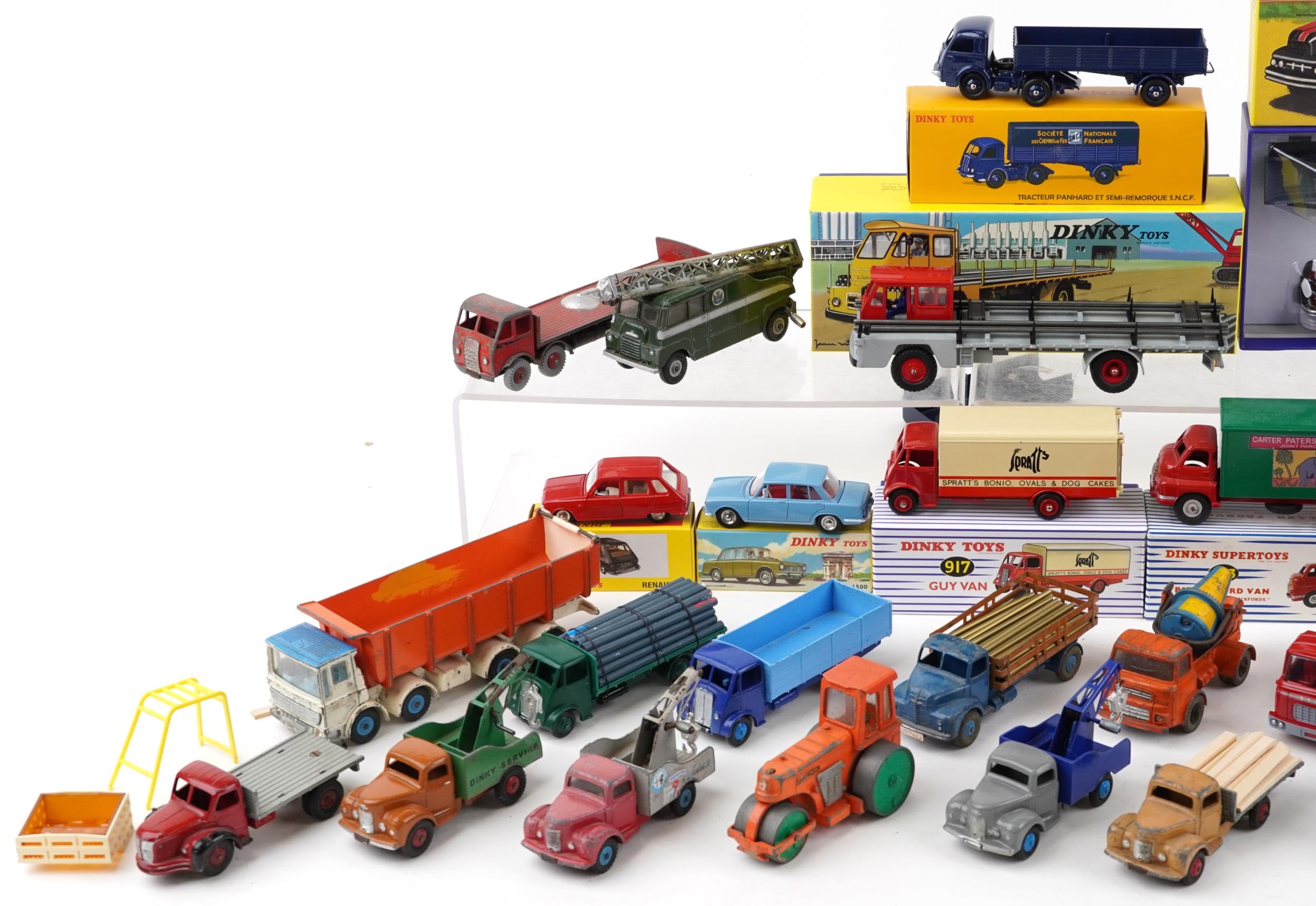 Vintage and later Dinky diecast vehicles, some with boxes, including Foden TV Extending Mast - Image 2 of 3