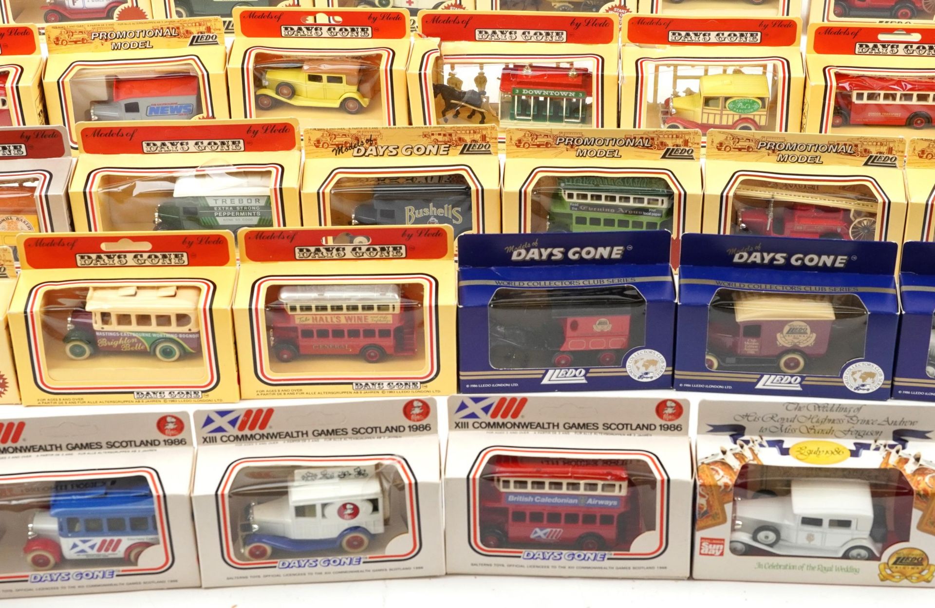 Large collection of Lledo model diecast vehicles, some advertising, including Sharps Super-Kreem - Bild 6 aus 7