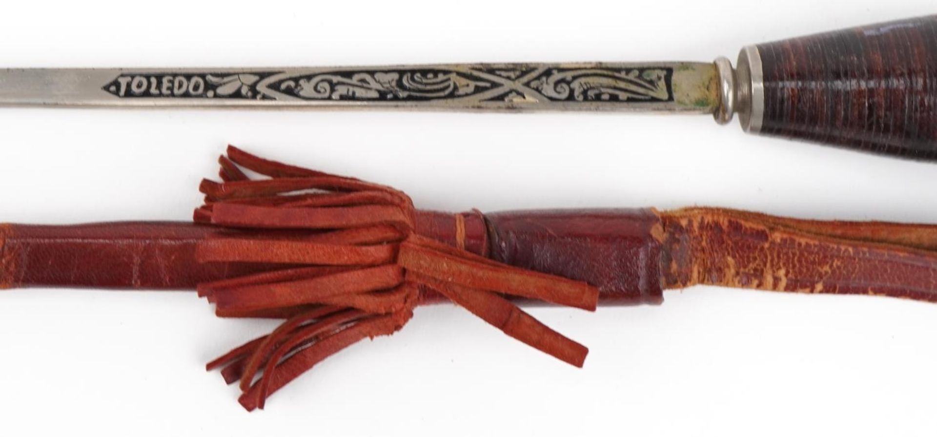 Spanish bull fighting souvenir sword with leather sheath and Toledo blade, 68.5cm in length - Image 3 of 4