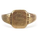 9ct gold engraved signet ring, size N/O, 2.8g