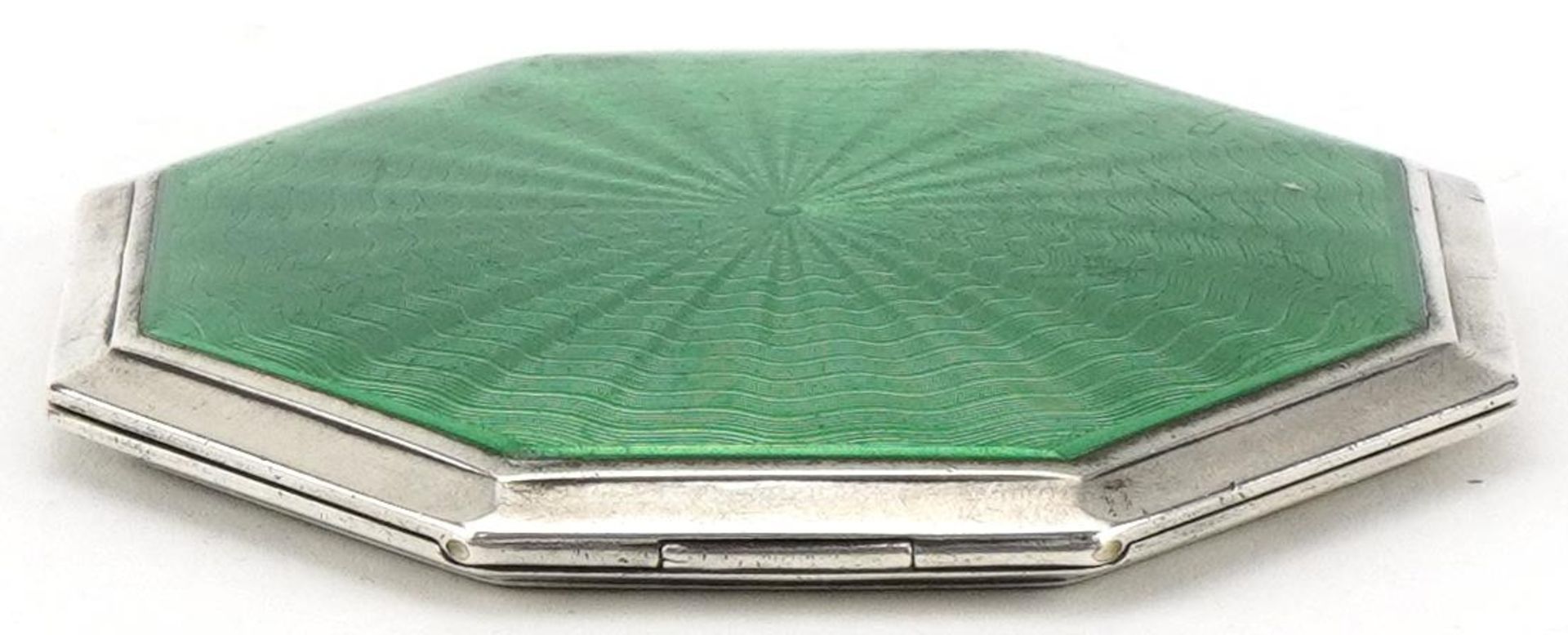 Crisford & Norris Ltd, Art Deco silver and green guilloche enamel compact, Birmingham 1934, 8cm - Bild 5 aus 6