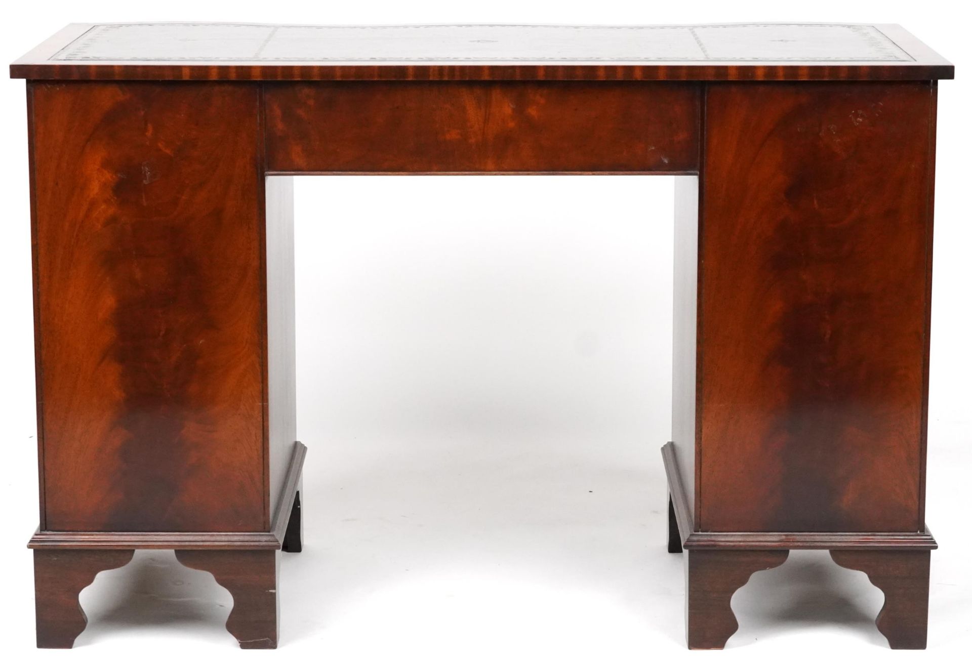 Mahogany serpentine front twin pedestal desk and a mahogany chair, the desk with nine drawers and - Image 6 of 9