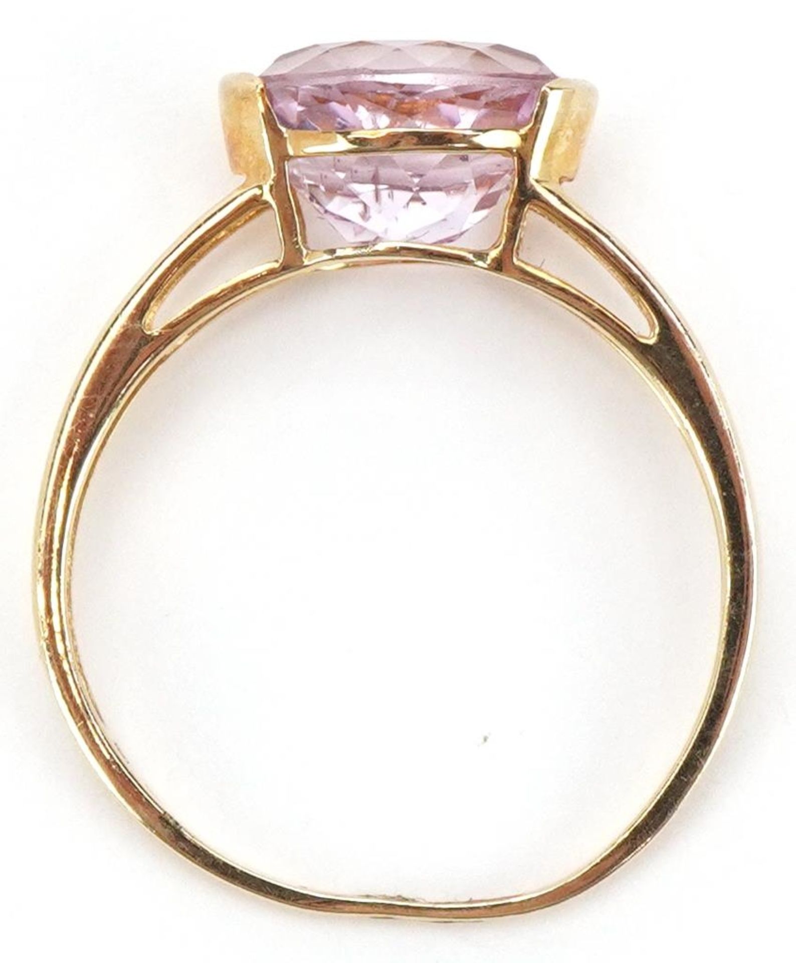 9ct gold amethyst solitaire ring, size R, 1.8g - Image 3 of 5