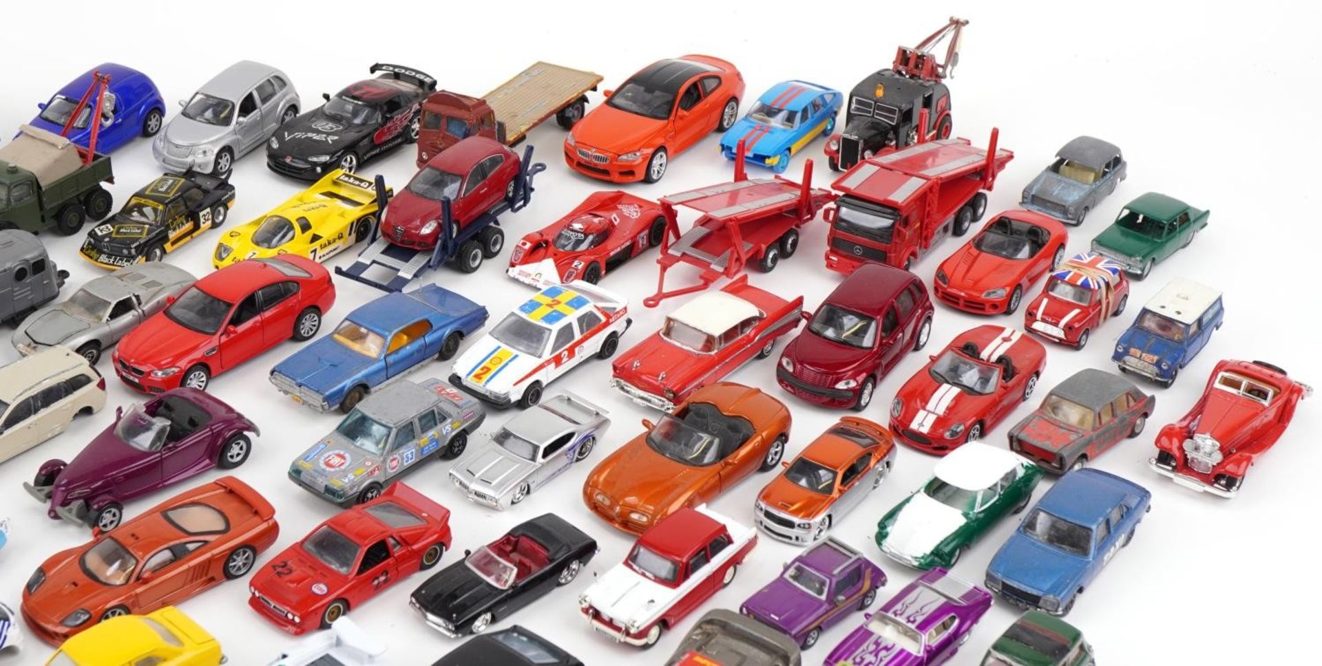 Large collection of vintage and later collector's vehicles, predominantly diecast, including - Bild 3 aus 6