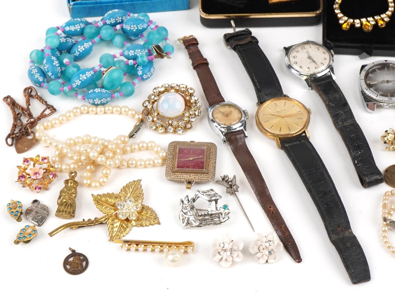 Vintage and later costume jewellery and wristwatches including necklaces, brooches and cufflinks - Image 4 of 5