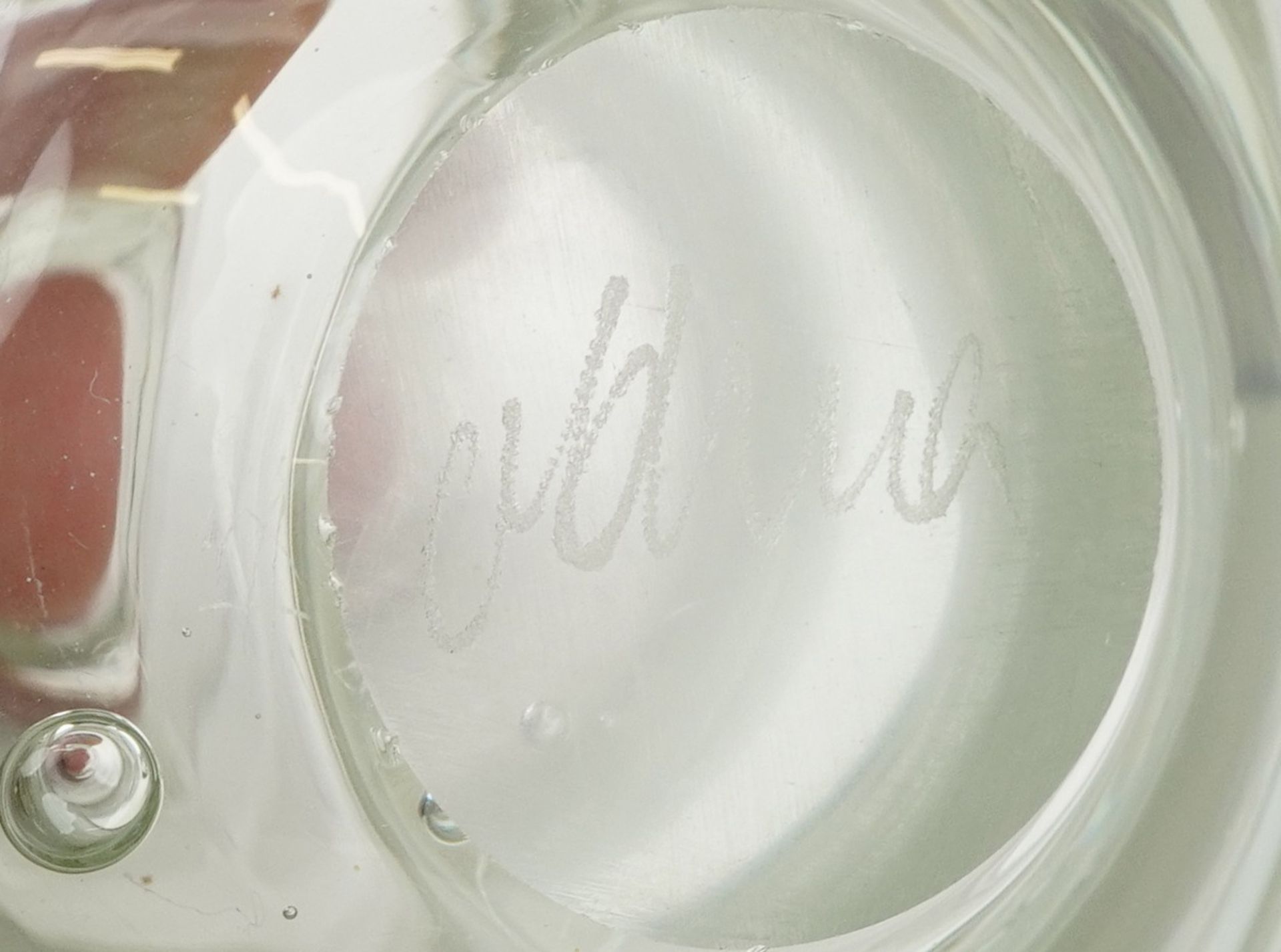 Art glassware including a Stuart crystal bowl by Jasper Conran, Mdina vase and basket, 20cm high - Image 5 of 5