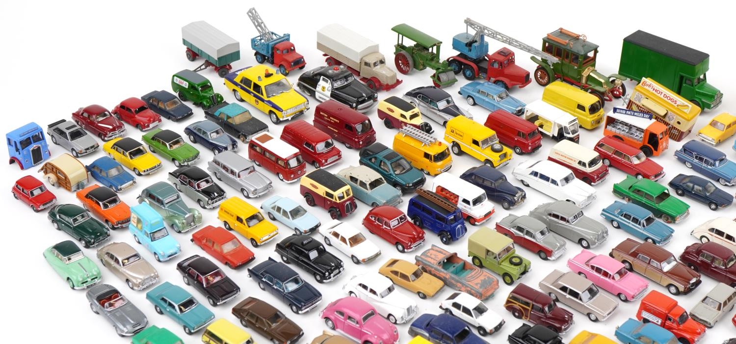Vintage and later collector's vehicles, predominantly diecast, including Oxford and Lesney - Image 2 of 4