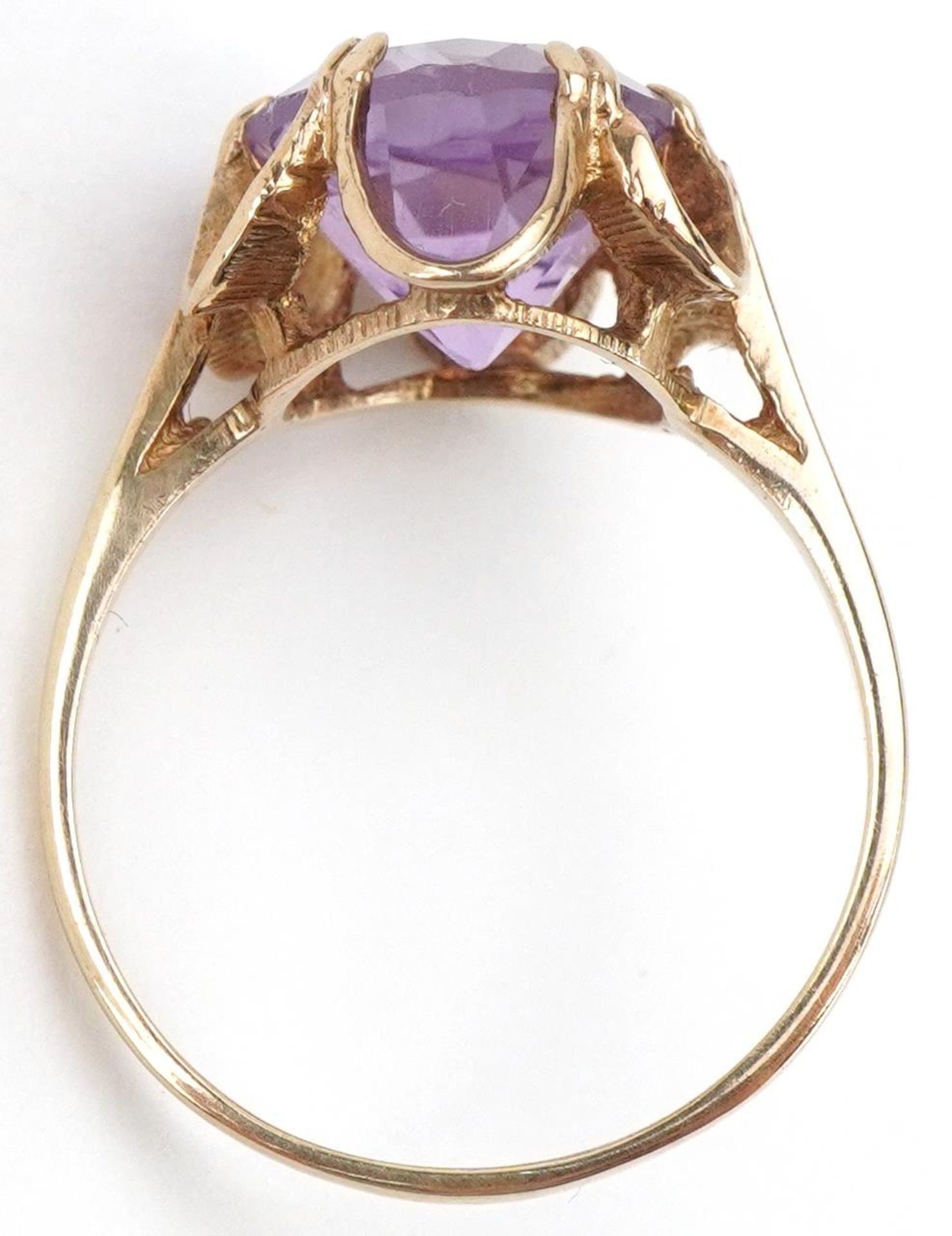 9ct gold amethyst solitaire ring, the amethyst approximately 11.80mm x 10.80mm x 7.40mm deep, size - Image 3 of 4