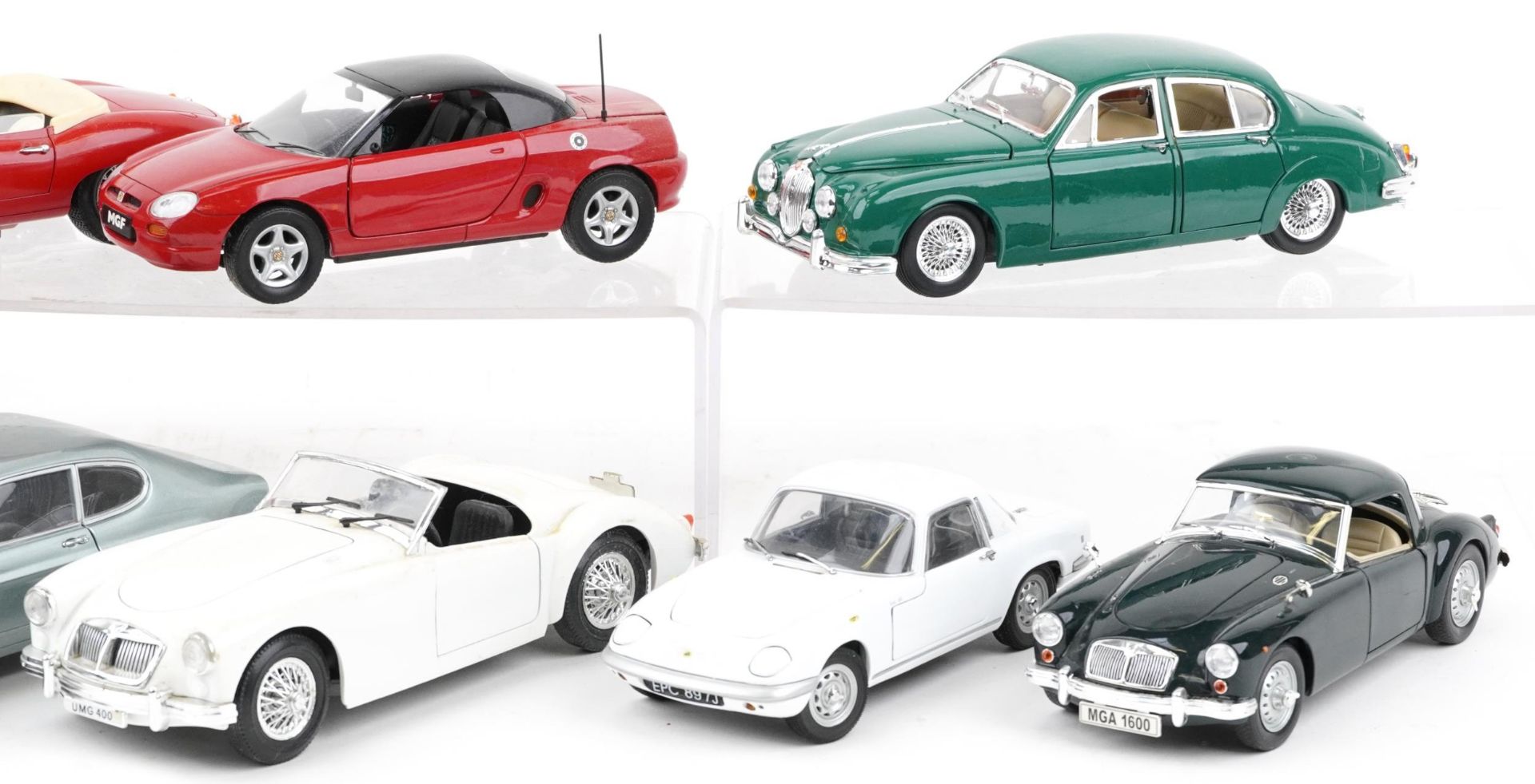 Ten 1:18 scale diecast vehicles including Maisto Jaguar S Type, Tonka MGA Twin Cam and Burago 1961 - Bild 3 aus 3