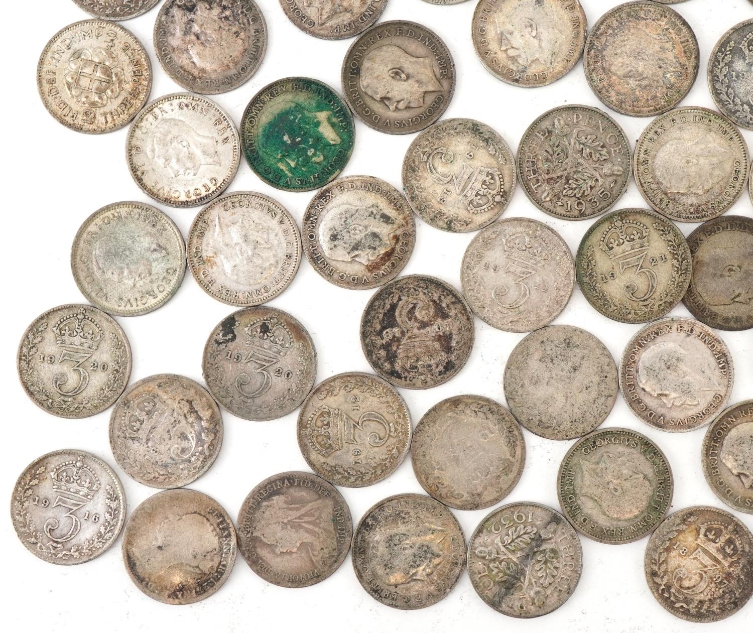 Assorted silver threepenny pieces and coinage including crown and half crowns - Image 5 of 7