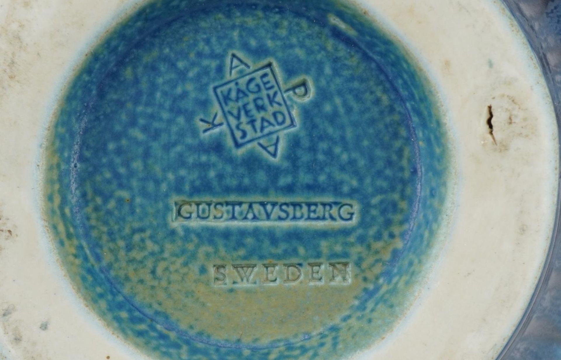 Swedish Gustavsberg naturalistic design ceramic bowl, impressed marks to the base, 21cm in diameter - Bild 3 aus 5