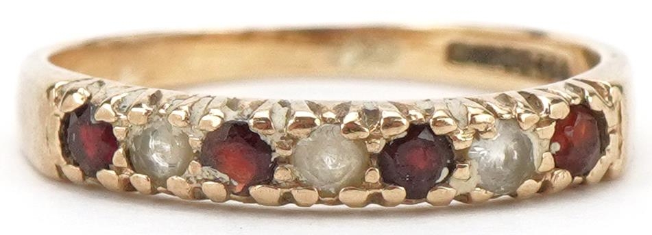 9ct gold garnet and clear stone half eternity ring, sizes M, 1.5g