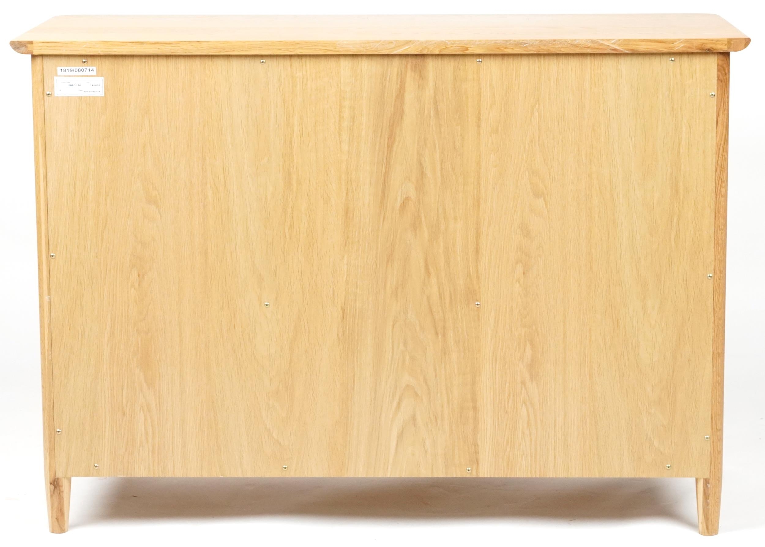 Ercol Teramo contemporary light oak five drawer chest, 79cm H x 114cm W x 47cm D - Image 4 of 6