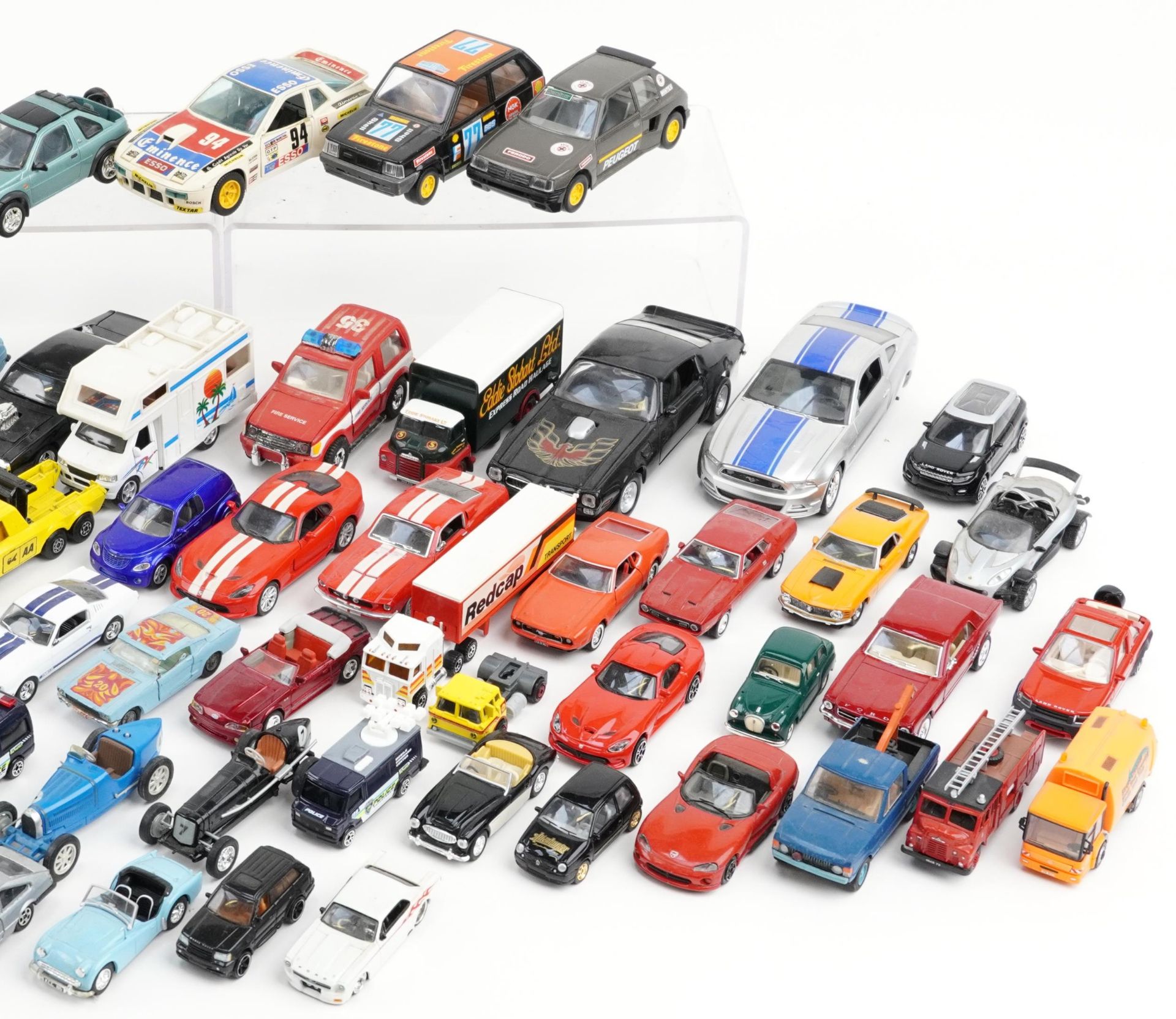 Large collection of vintage and later collector's vehicles, predominantly diecast, including - Image 3 of 3