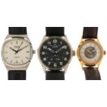 Three gentlemen's wristwatches comprising two manual wind Oris watches and Citizen, the largest 39mm