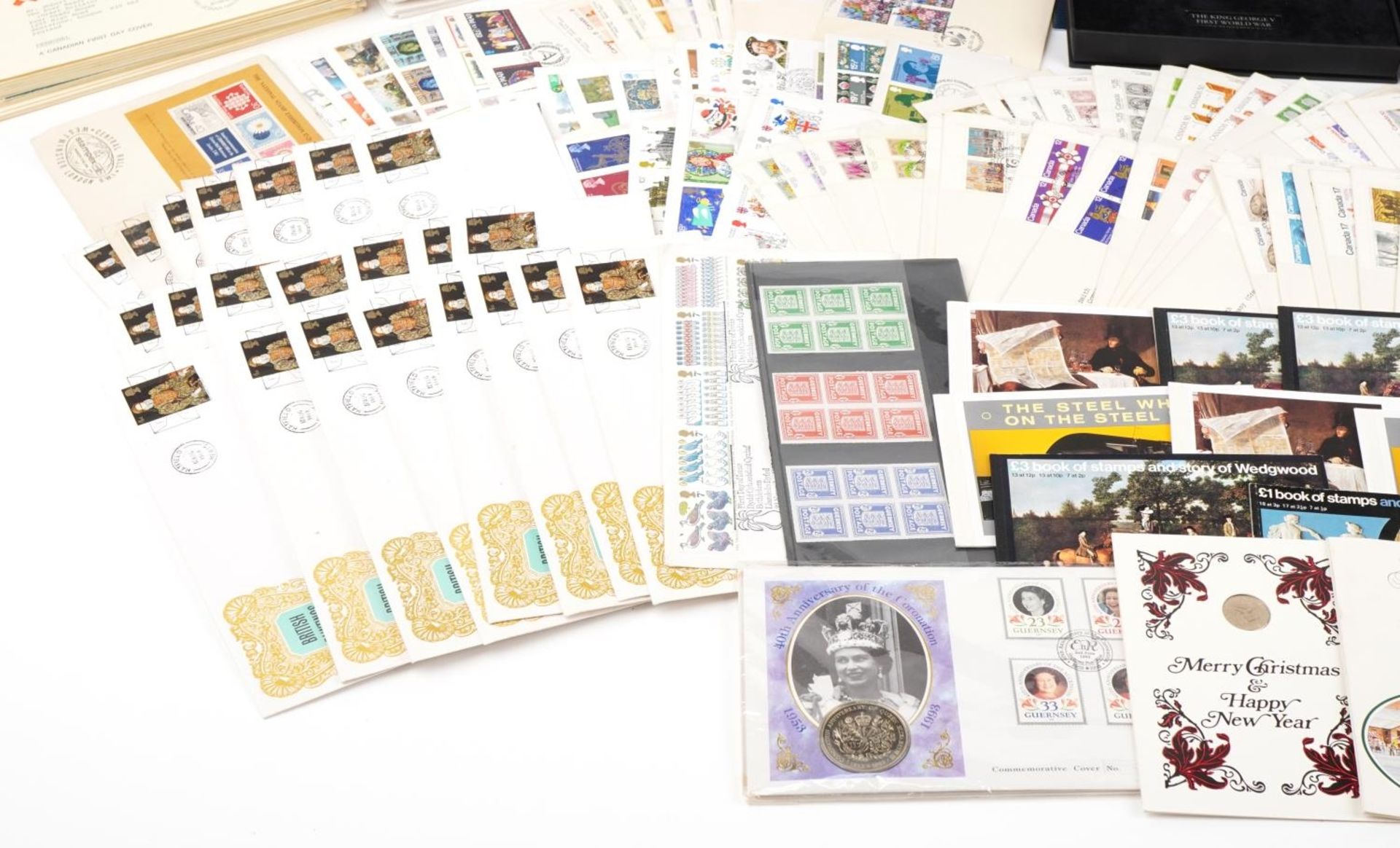 Extensive collection of stamps and coinage including stamps arranged in an album, Canadian first day - Bild 5 aus 10