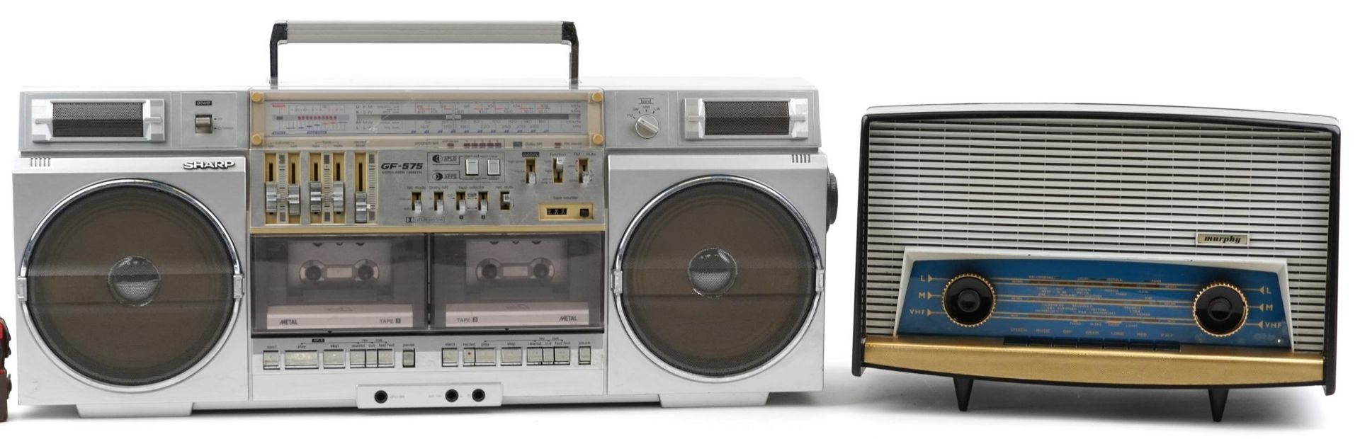 Vintage audio equipment including Sharp GF-575 ghetto blaster, Murphy radio and Perdio portable - Bild 3 aus 6