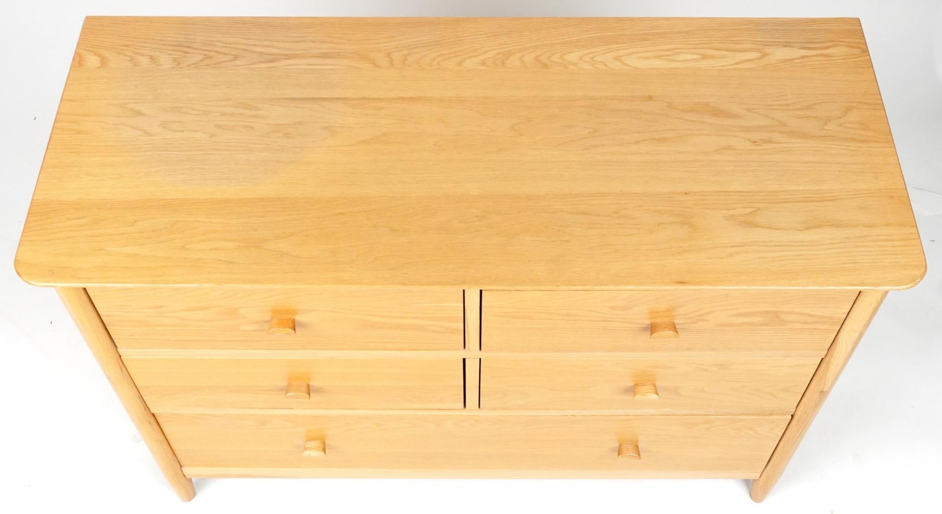 Ercol Teramo contemporary light oak five drawer chest, 79cm H x 114cm W x 47cm D - Bild 3 aus 6