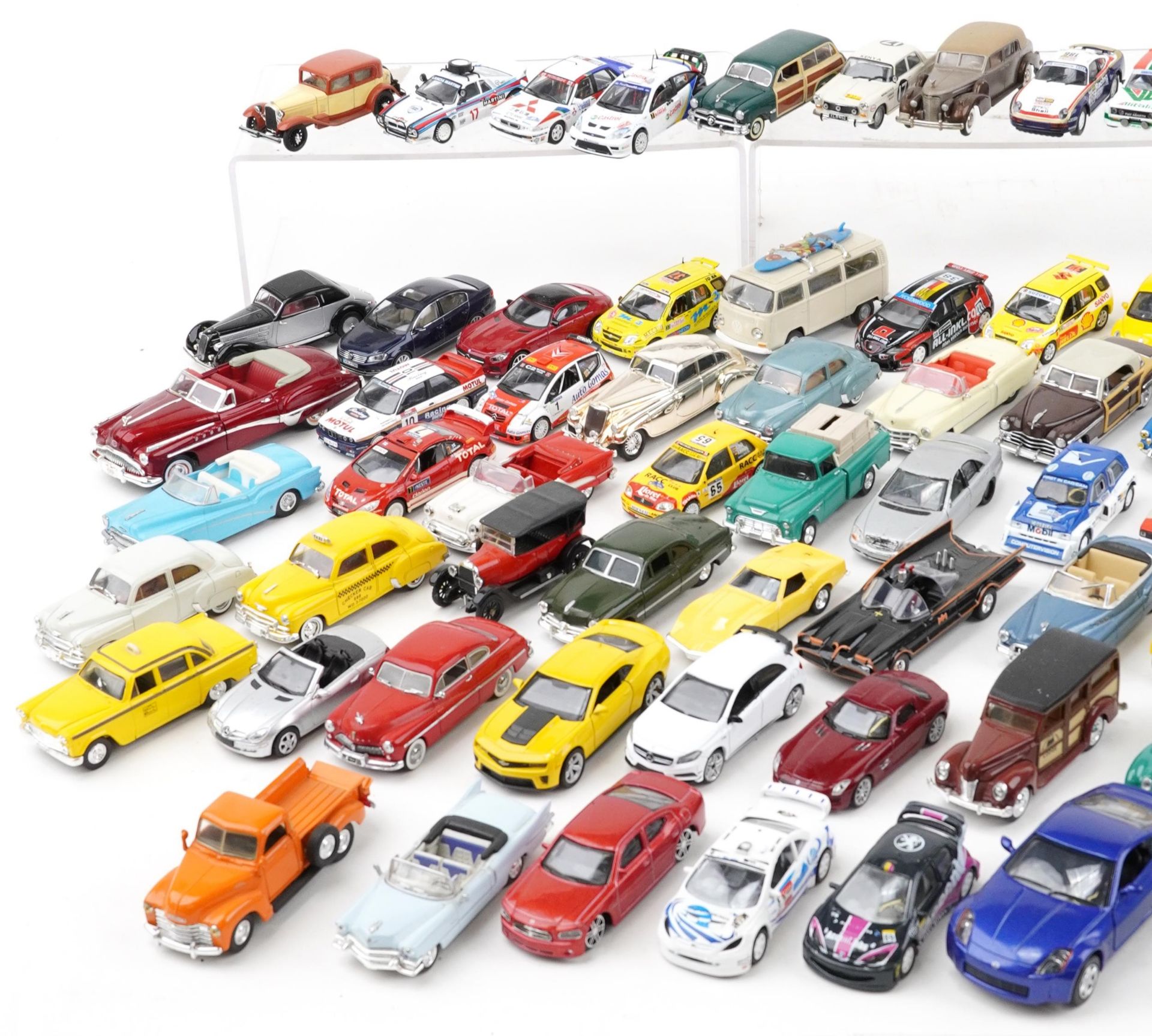 Vintage and later collector's vehicles, predominantly diecast, including Solido, Rio and Burago - Bild 2 aus 3