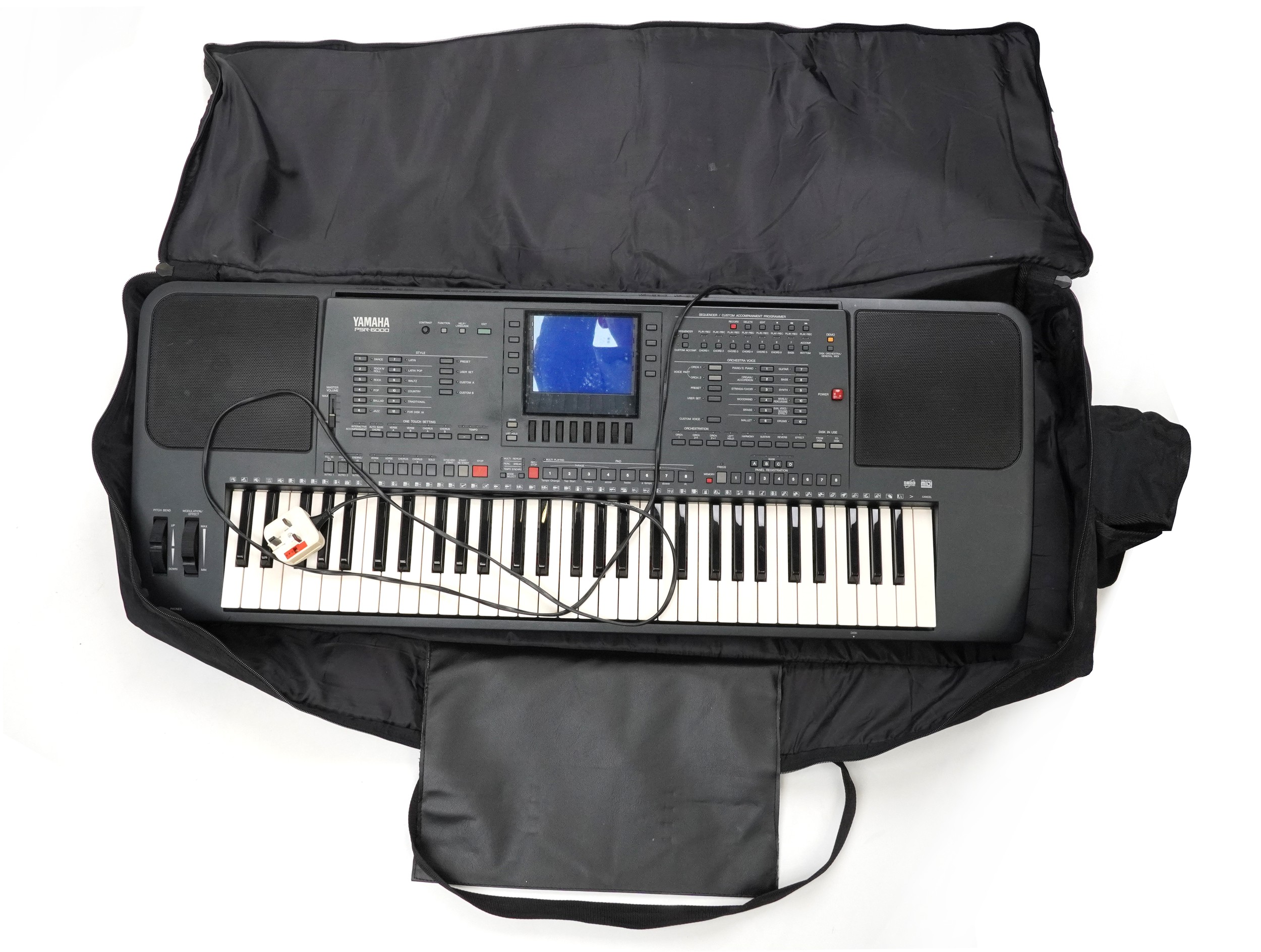 Yamaha PSR-6000 electric keyboard with stand and protective bag - Image 4 of 4