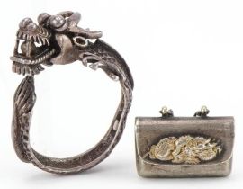 Chinese silver ring in the form of a dragon and a white metal purse charm, the ring size T, total