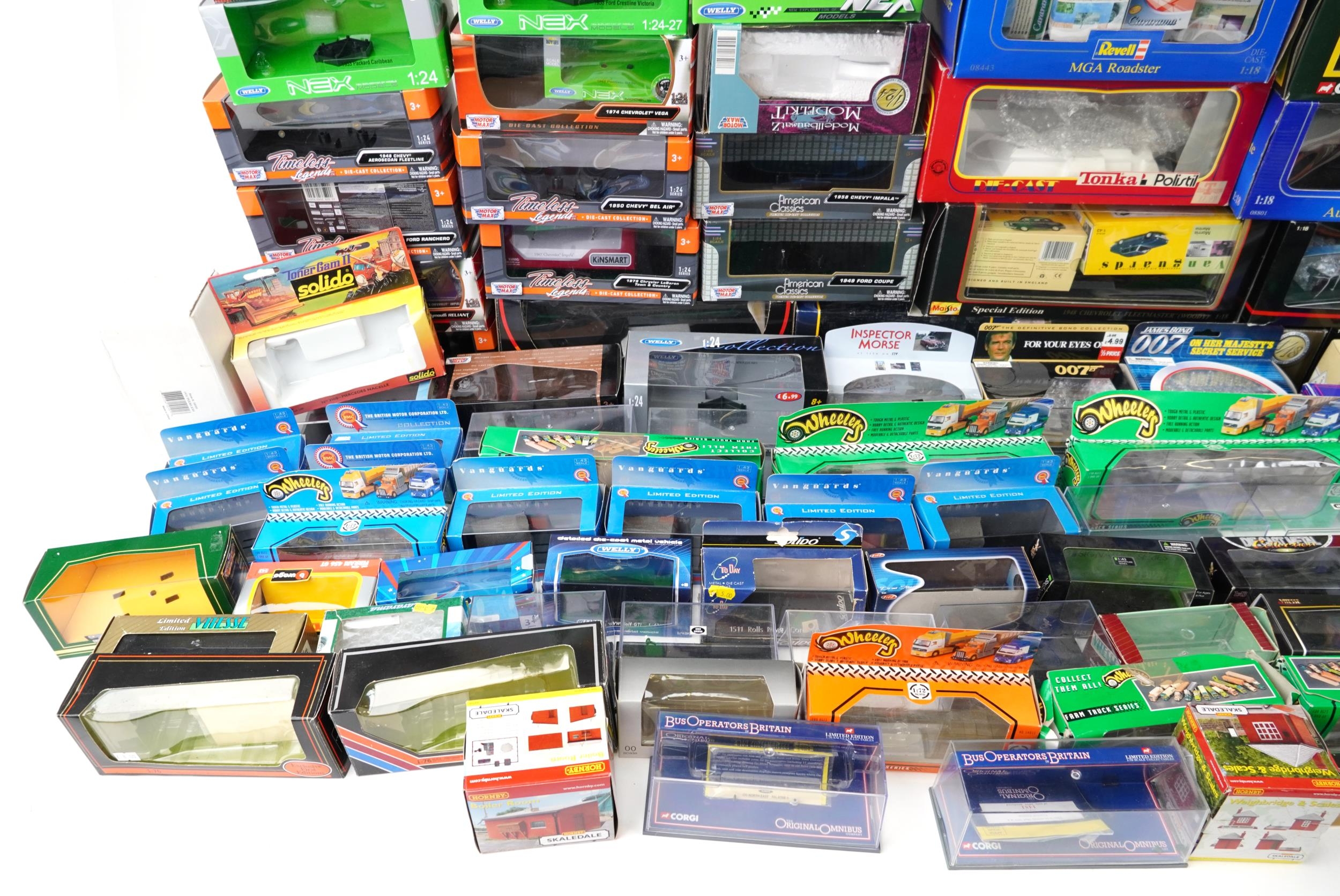 Extensive collection of model collector's vehicle boxes - Bild 4 aus 5