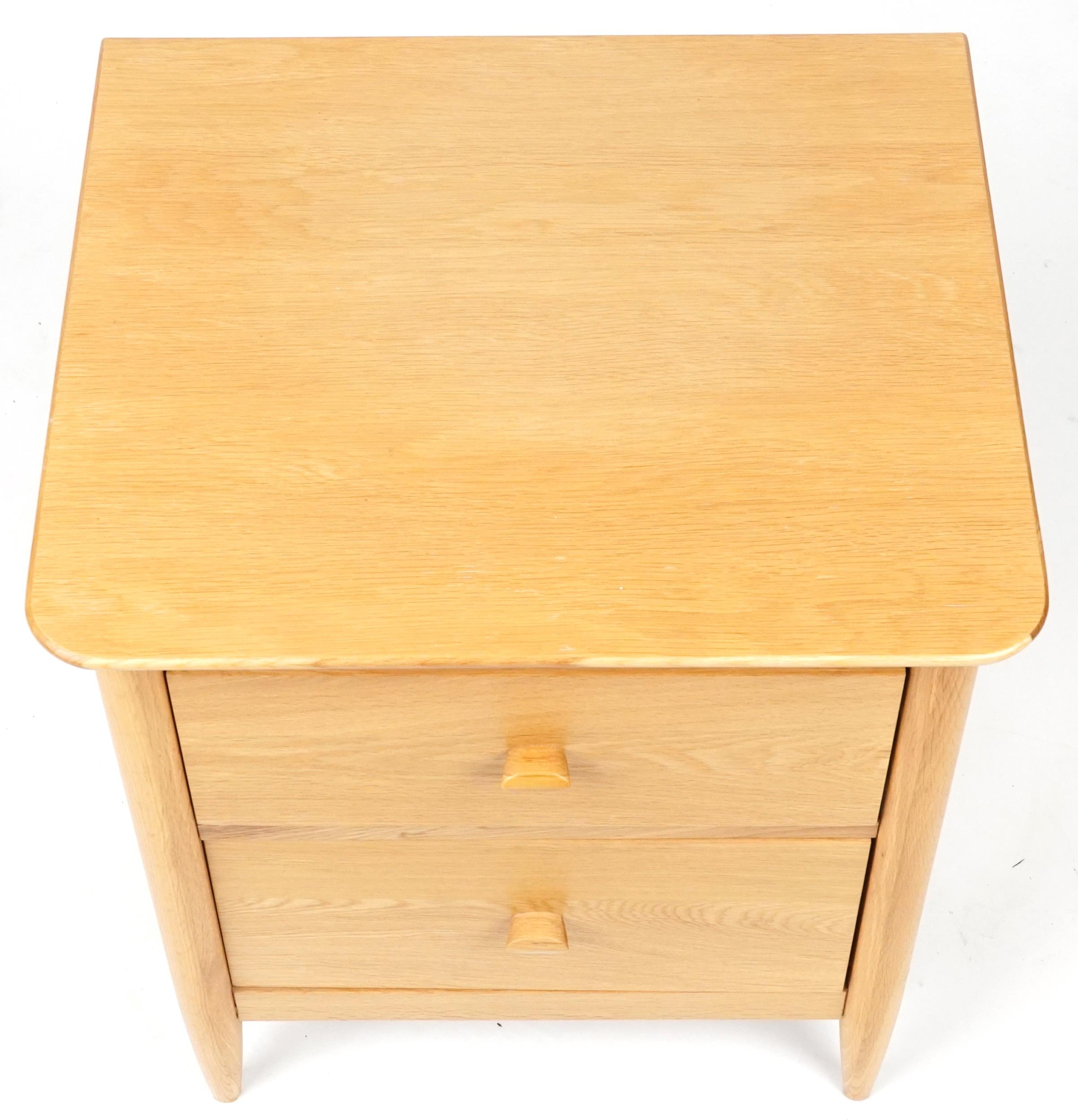 Ercol Teramo contemporary light oak two drawer bedside chest, 60cm H x 53cm W x 47cm D - Image 3 of 6