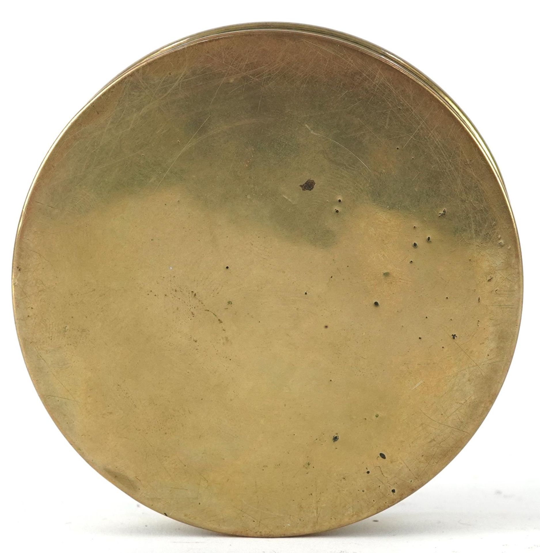 Masonic interest brass tobacco box, 9cm in diameter - Image 4 of 4