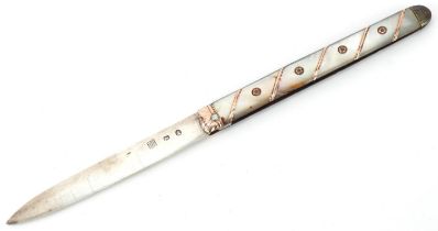 Georgian mother of pearl and unmarked gold flanked silver folding fruit knife, incomplete hallmarks,