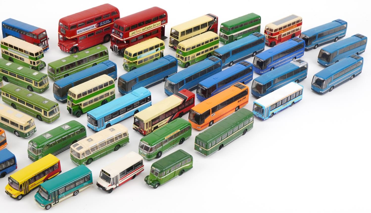 Collection of model buses, some diecast, including Corgi and Exclusive First Editions - Image 3 of 3