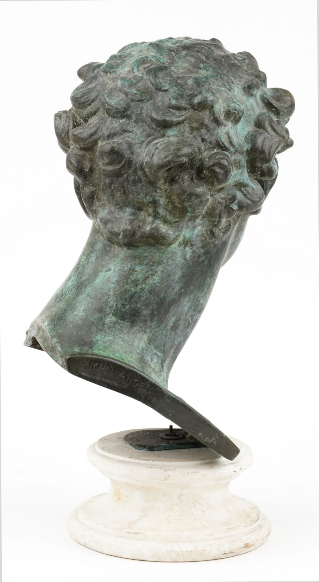 After the Antique, patinated bronze head of David of Michelangelo raised on a circular white - Bild 3 aus 7