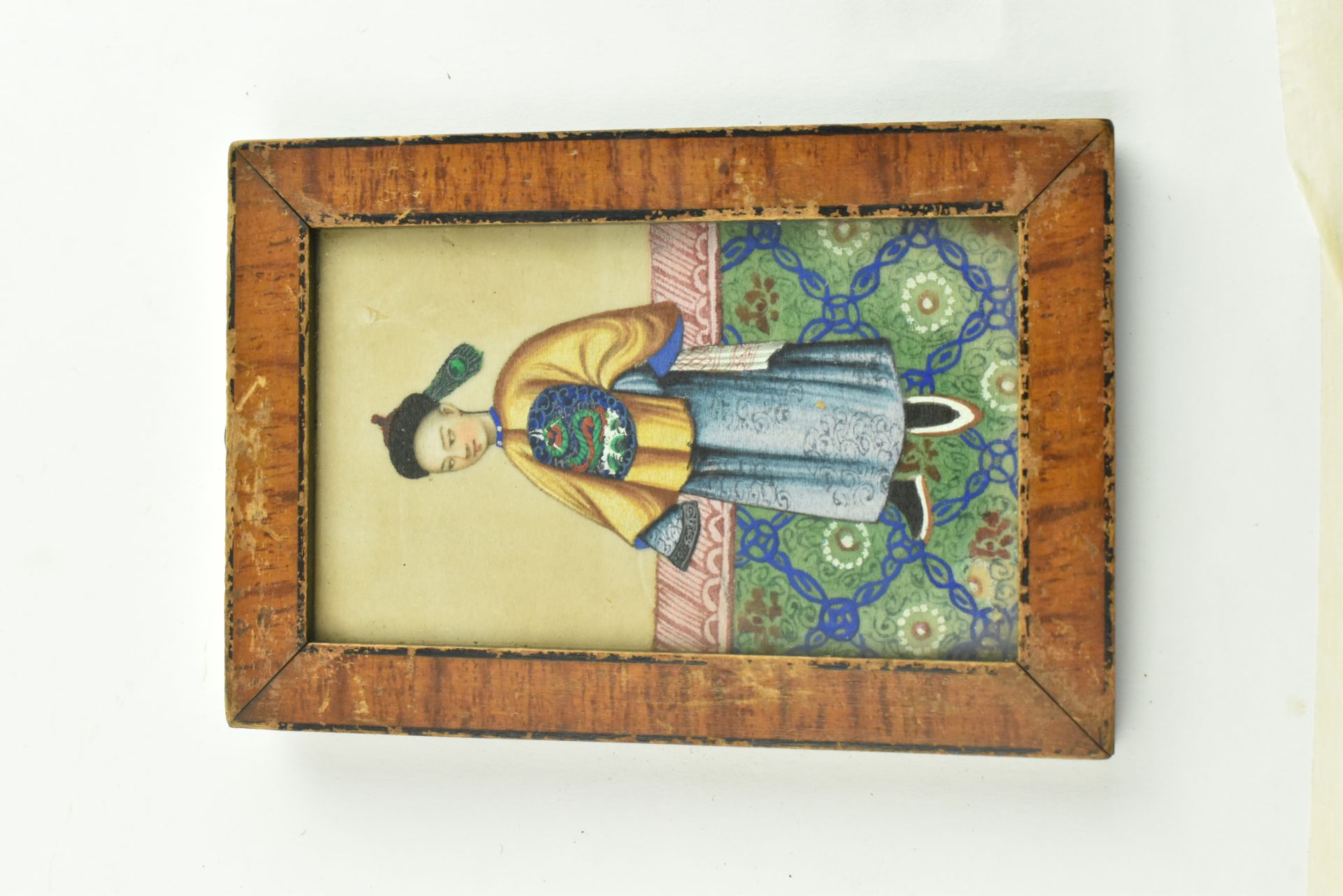SET OF SIX CHINESE 19TH CENTURY MINIATURE PAINTINGS ON PITH PAPER - Bild 9 aus 14