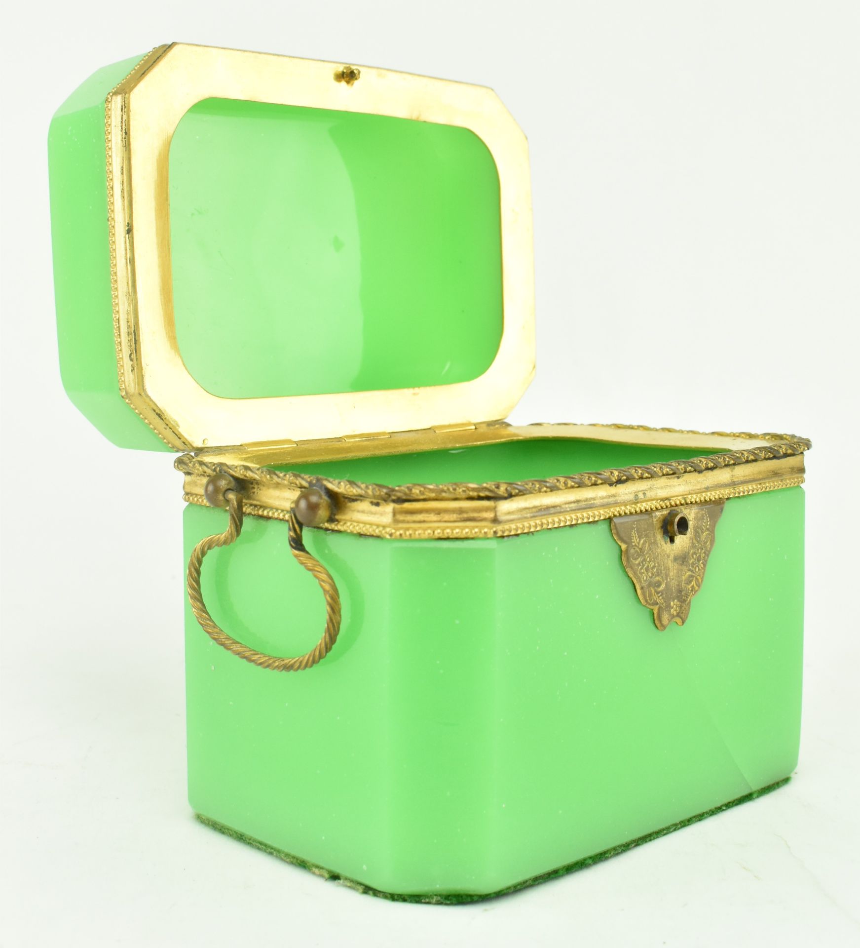 19TH CENTURY OPALINE GREEN URANIUM GLASS TEA CADDY - Image 2 of 9