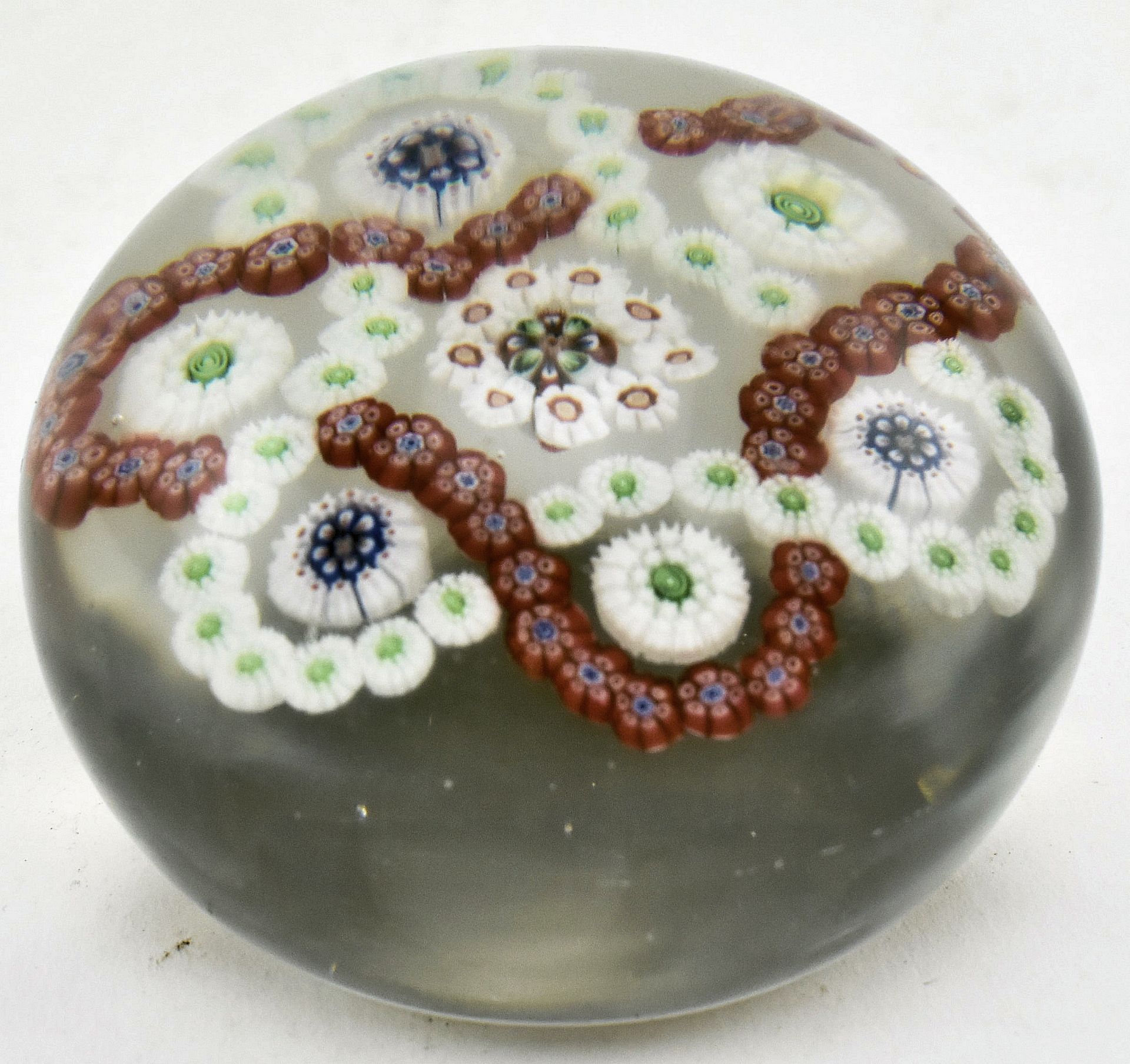 BACCARAT INTERLACED TREFOIL MILLEFIORI PAPERWEIGHT - Image 2 of 6