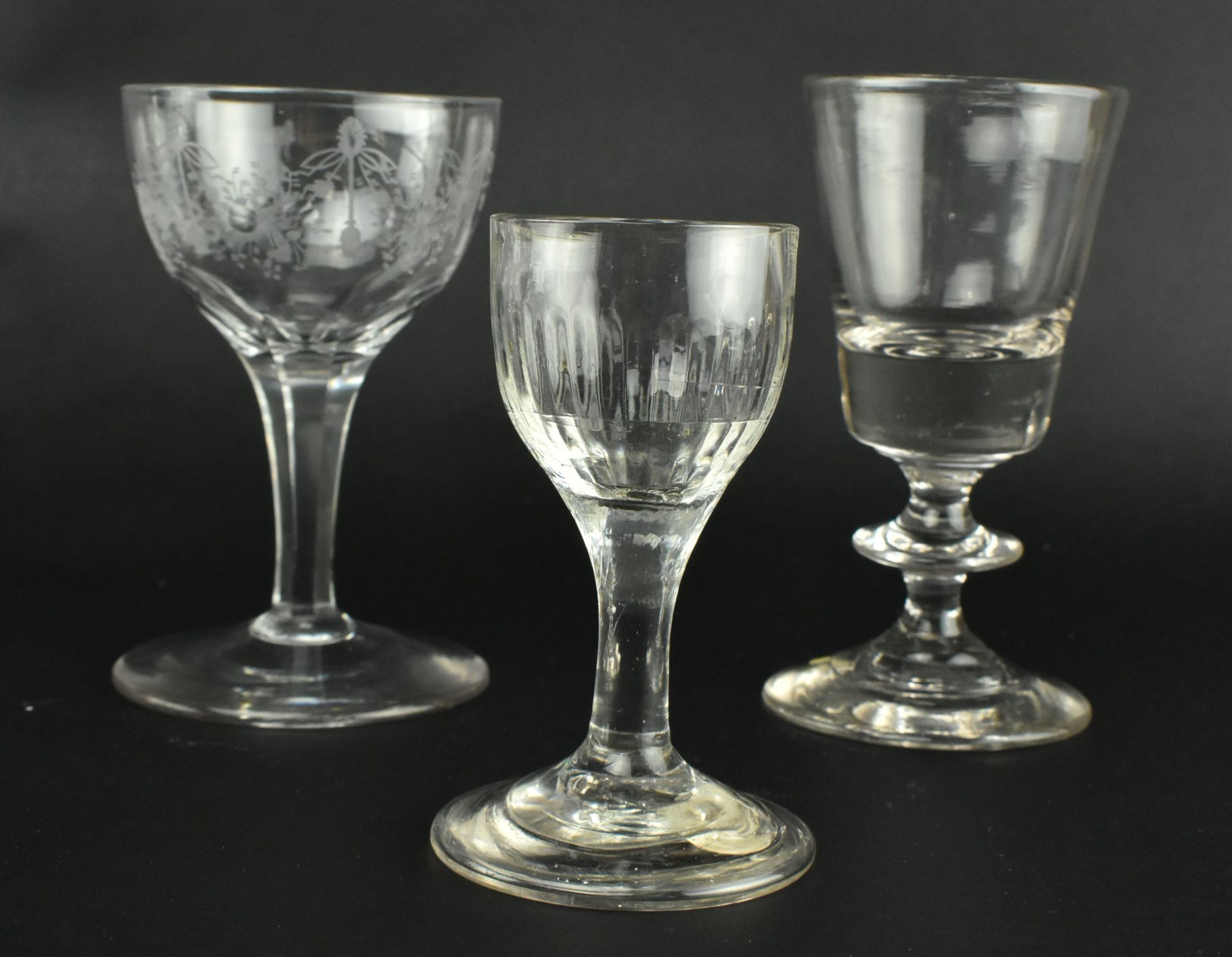 THIRTEEN GEORGE II & LATER CORDIAL & DRAM DRINKING GLASSES - Image 5 of 8