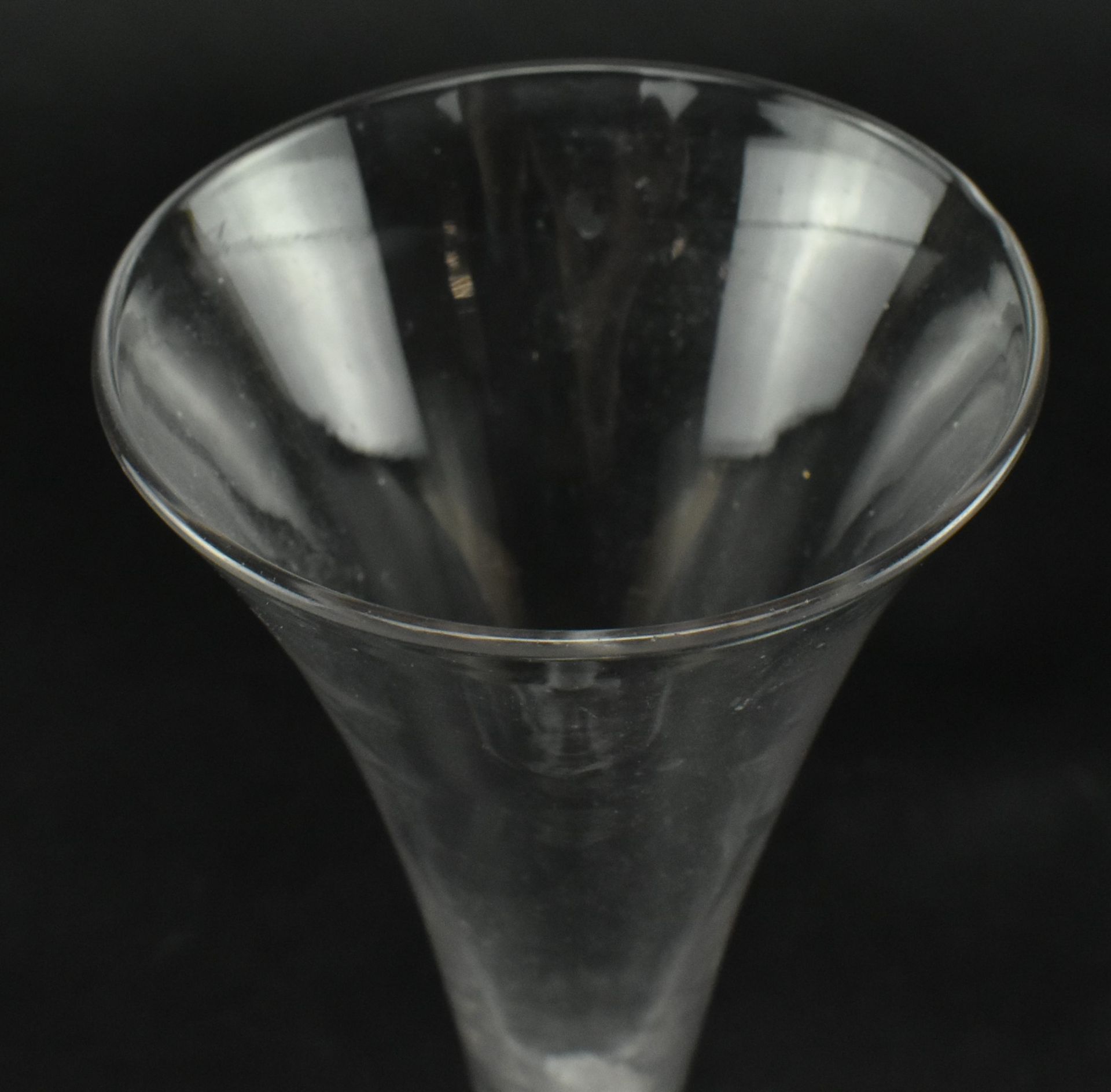 GEORGE III 18TH CENTURY TWIN SPIRAL STEM WINE GLASS - Image 2 of 6
