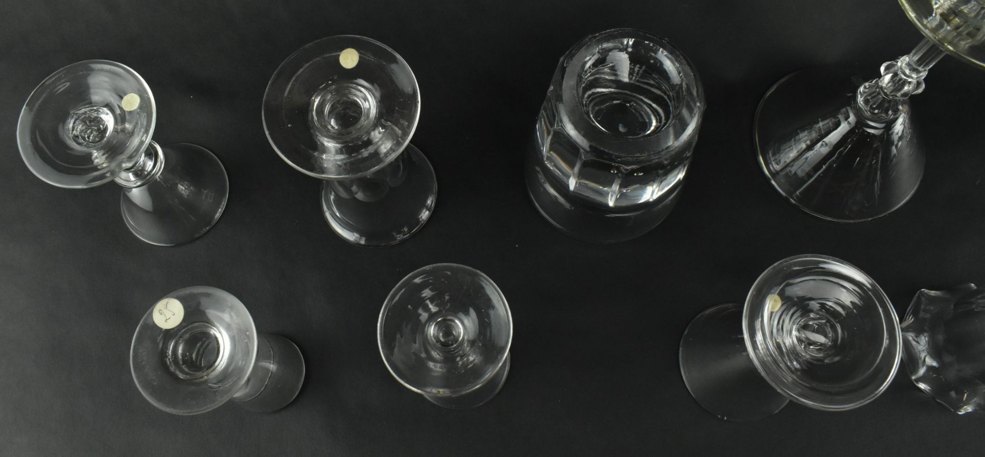 THIRTEEN GEORGE II & LATER CORDIAL & DRAM DRINKING GLASSES - Bild 6 aus 8