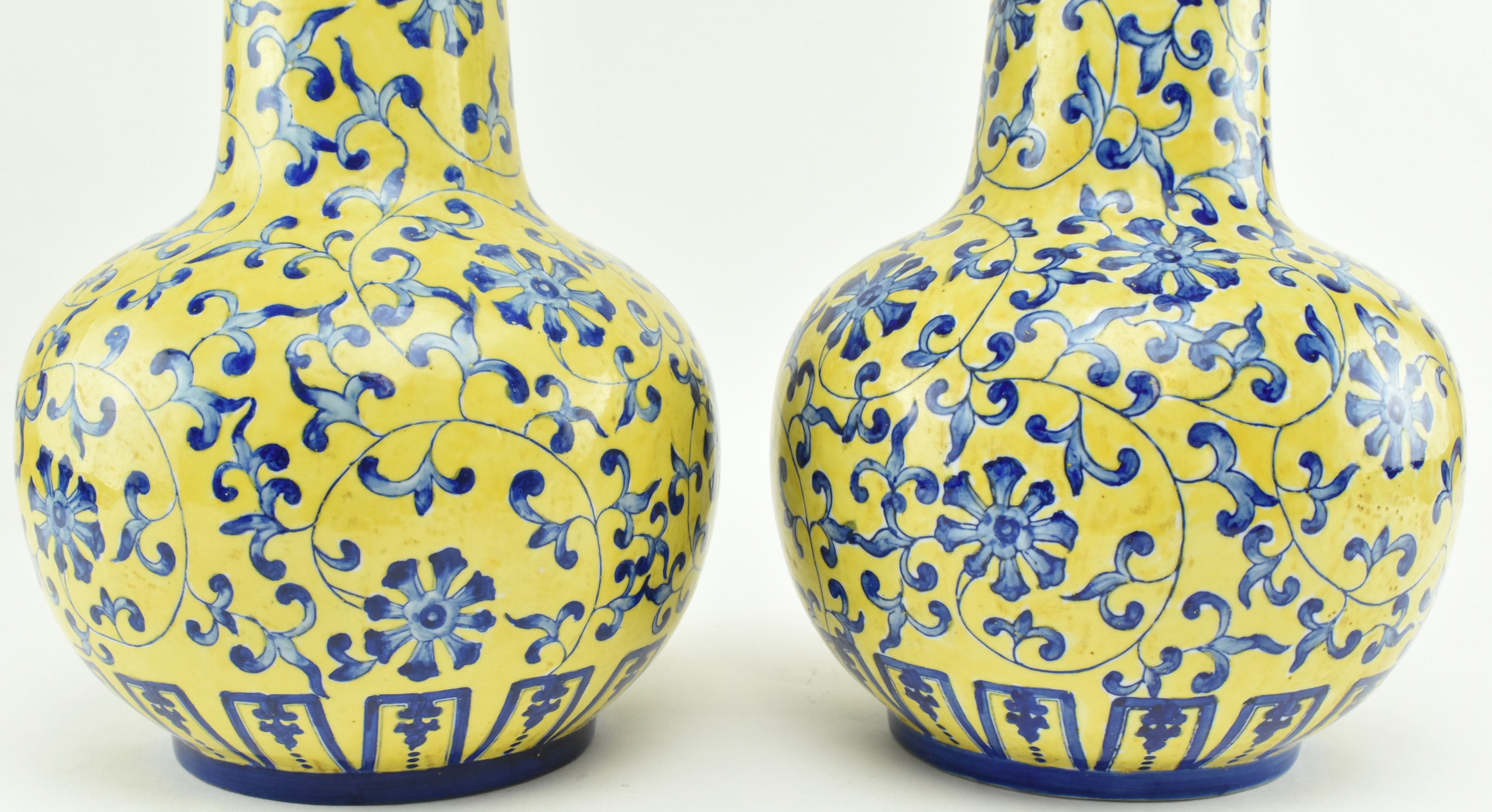 PAIR OF CHINESE QIANLONG CERAMIC YELLOW VASES - Image 4 of 6